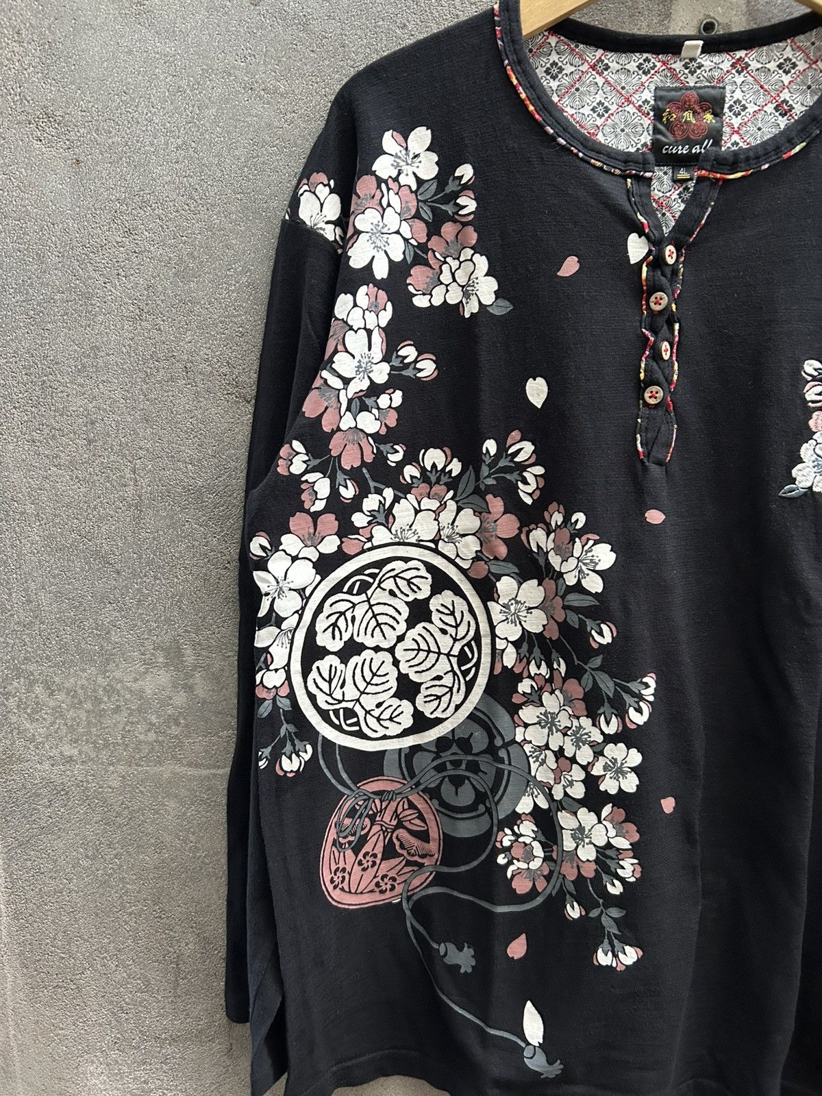 If Six Was Nine × Le Grande Bleu (L.G.B.) × Yohji Yamamoto Vintage Floral Henley Long Sleeve – Black Size US XXL / EU 58 / 5 - 4 Thumbnail