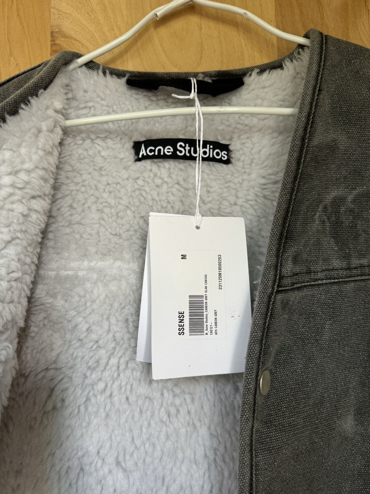 Acne Studios Acne Studios Distressed Denim Vest NWT Size US L / EU 52-54 / 3 - 7 Thumbnail