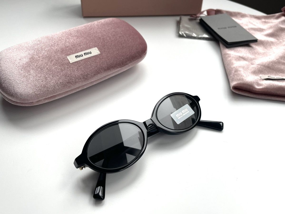Miu Miu NEW Miu Miu sunglasses SMU 04ZS 1AB5S0 Size ONE SIZE - 2 Thumbnail