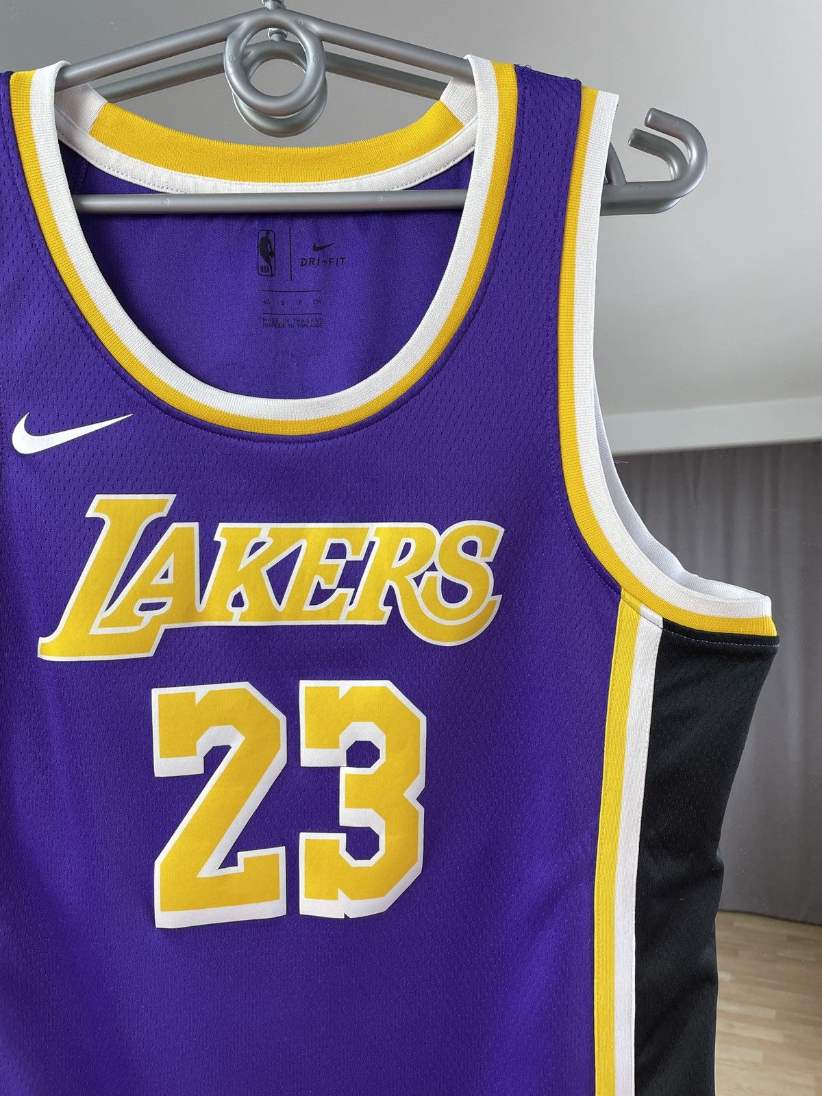 NBA Vintage Nike Lakers Lebron James 23 NBA Jersey Tee Shirt Size US S / EU 44-46 / 1 - 4 Thumbnail