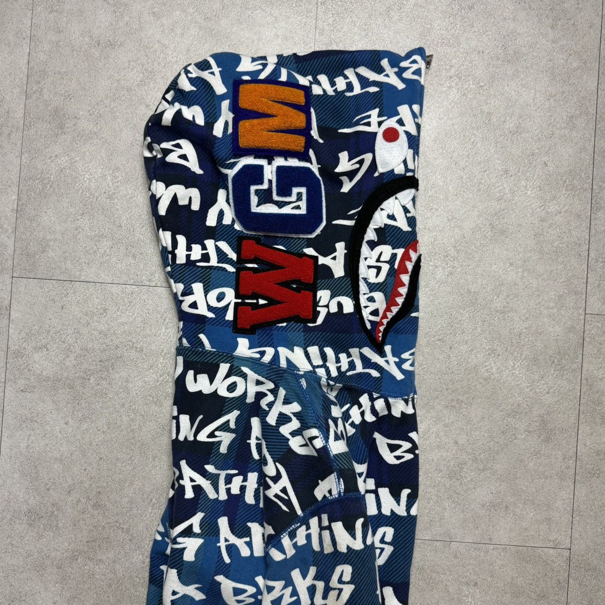 Bape New Bape Graffiti Camo Full Zip Shark Hoodie Size US M / EU 48-50 / 2 - 4 Thumbnail