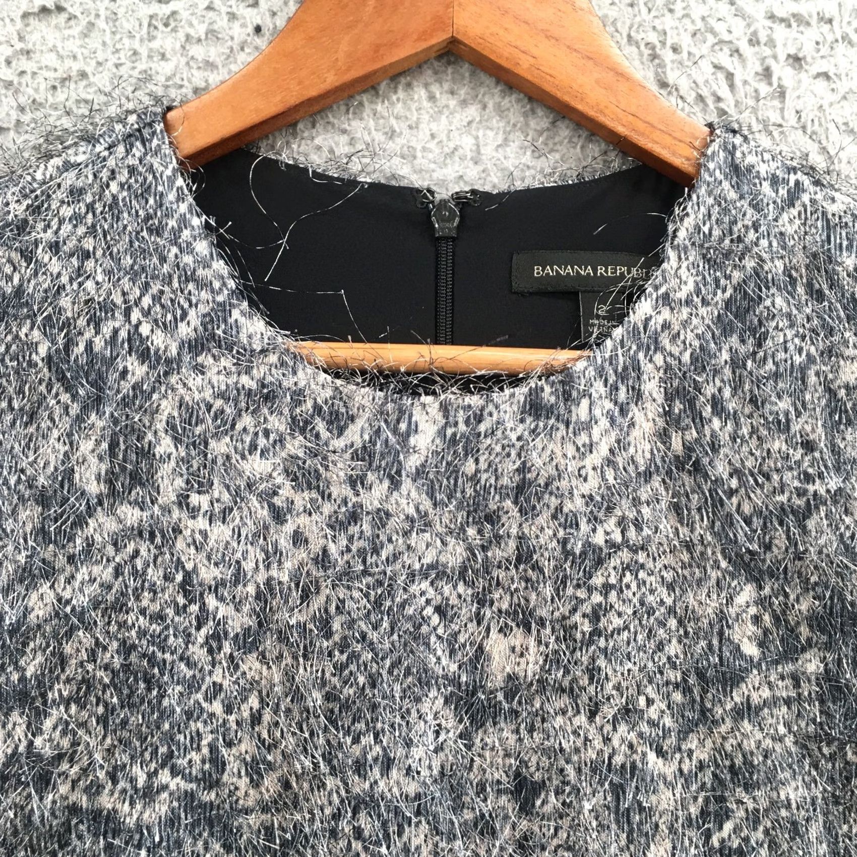 Banana Republic Banana Republic Shift Dress Womens 2 Snakeskin Print Zip Back Cap Sleeve Fringe Dress Shirt/Shift Size XS / US 0-2 / IT 36-38 - 4 Thumbnail