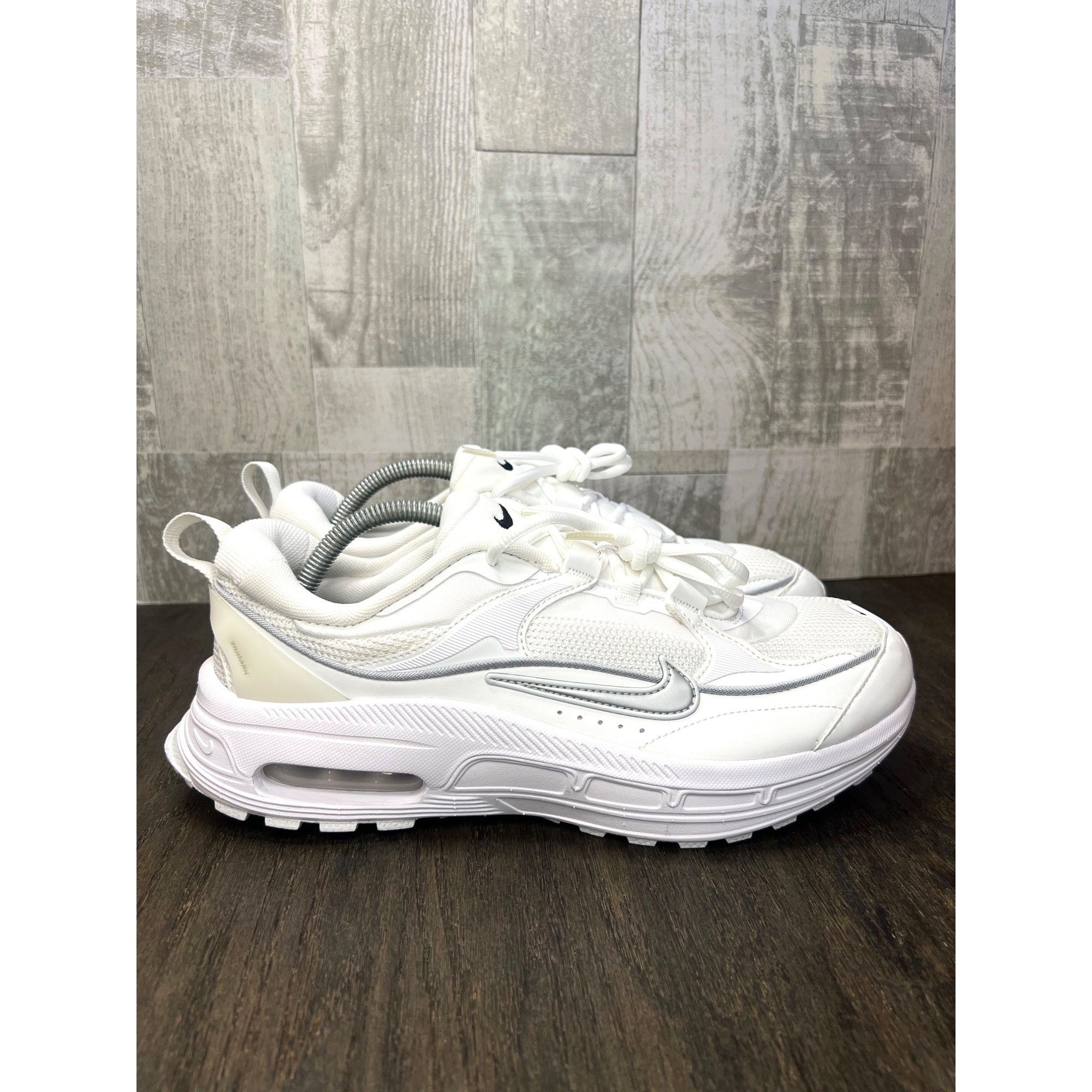 size 11 womens nike shoes