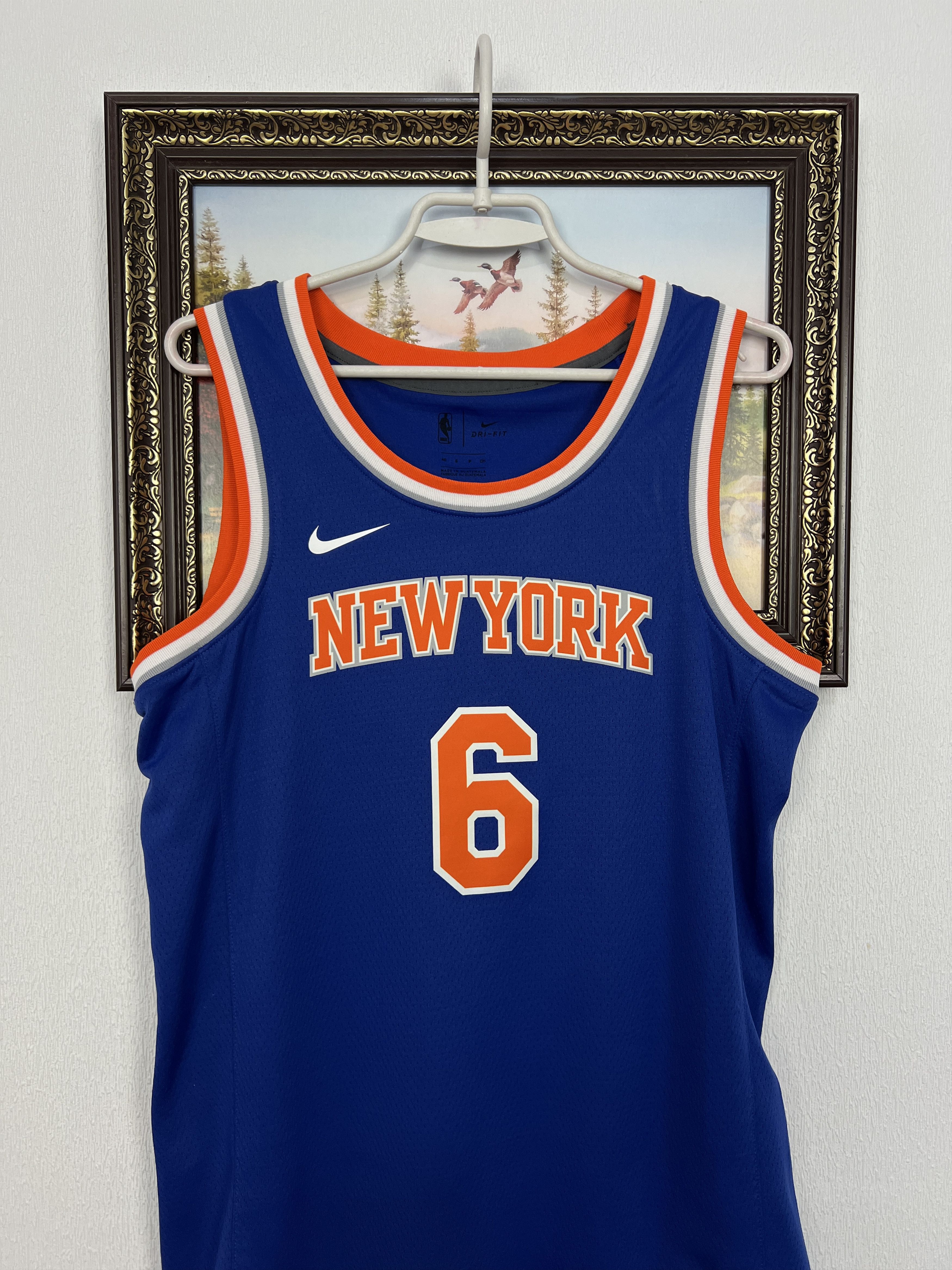 Nike New York Knicks NBA Jersey #6 Porzingis Shirt Trikot Rare Size US S / EU 44-46 / 1 - 2 Thumbnail