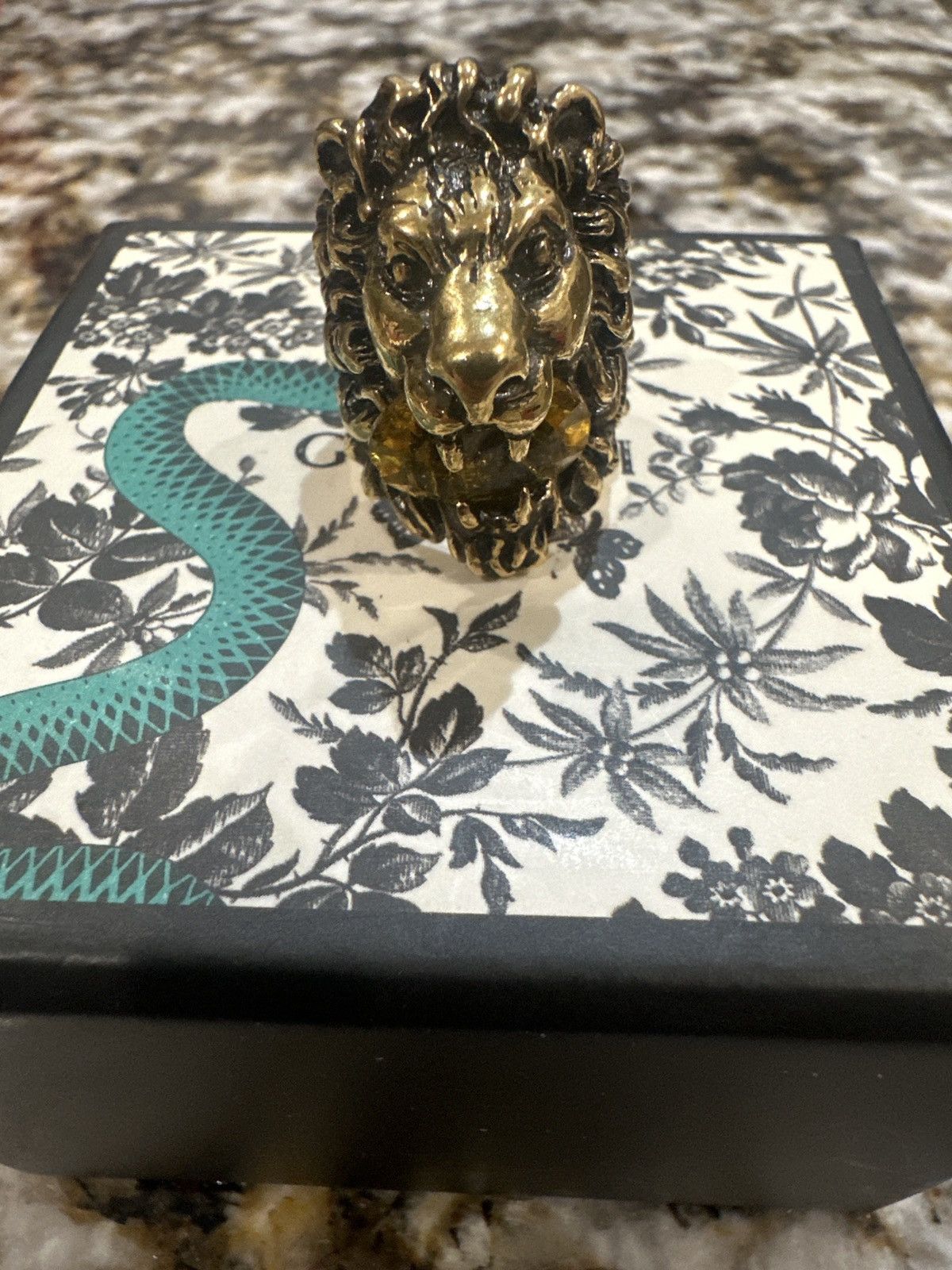 Gucci Gucci Lion Crystal Ring Size ONE SIZE - 1 Thumbnail