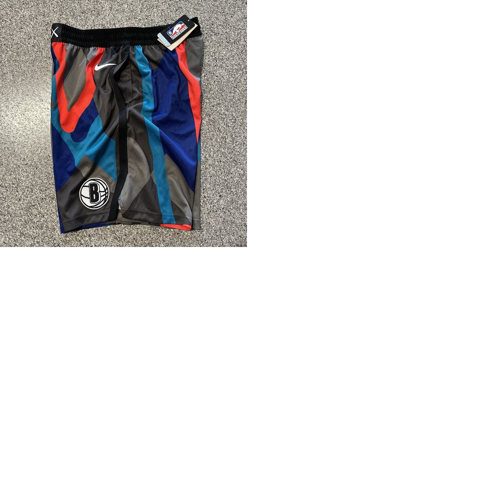Nike Nike x KAWS Brooklyn Nets City Edition Shorts Mens XL Black Nike Shorts City Edition Nets 2010s? Size US 36 / EU 52 - 9 Thumbnail