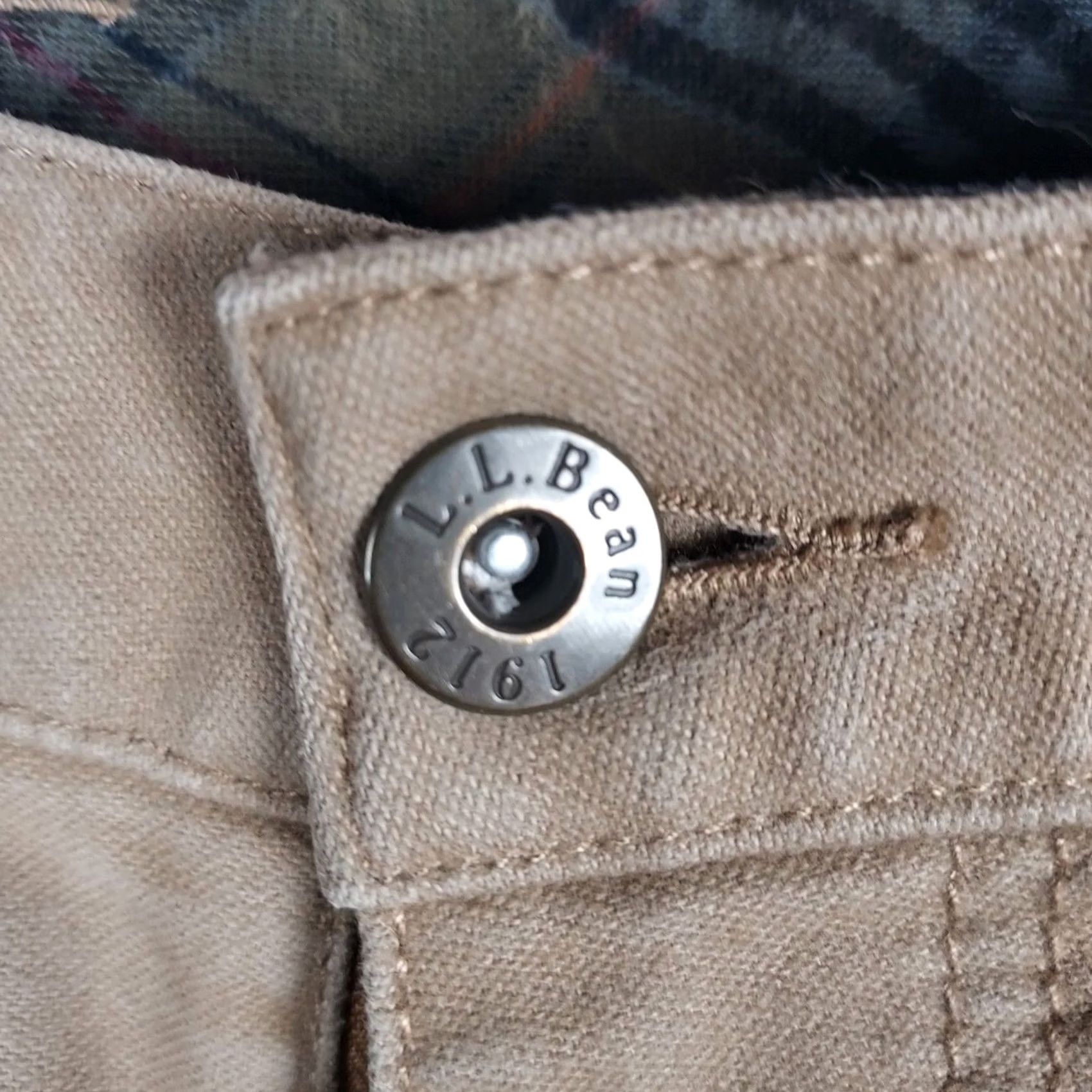 Vintage L.L. Bean Khaki Chino Pants Regular Fit 32x34 Cotton Casual Trousers Beige/Beige SlasH Pockets Zip Closure Mens Size US 32 / EU 48 - 4 Thumbnail