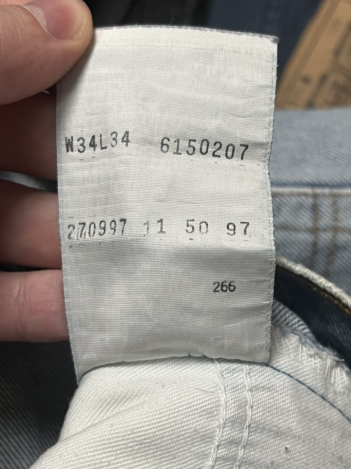 Levi's Vintage Levi’s 615 red tab men’s jeans Size US 34 / EU 50 - 9 Thumbnail