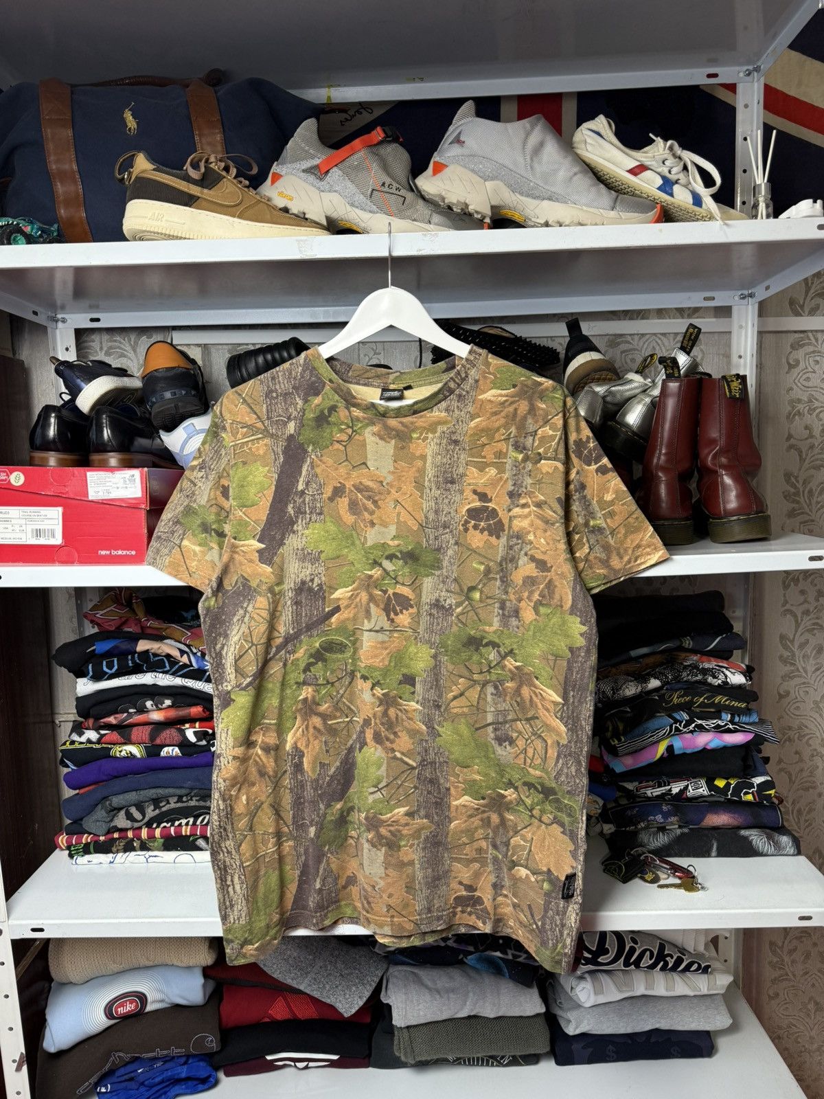 Realtree Crazy Vintage Y2K Realtree Camo T-shirt Carhartt Style Size US XL / EU 56 / 4 - 1 Thumbnail