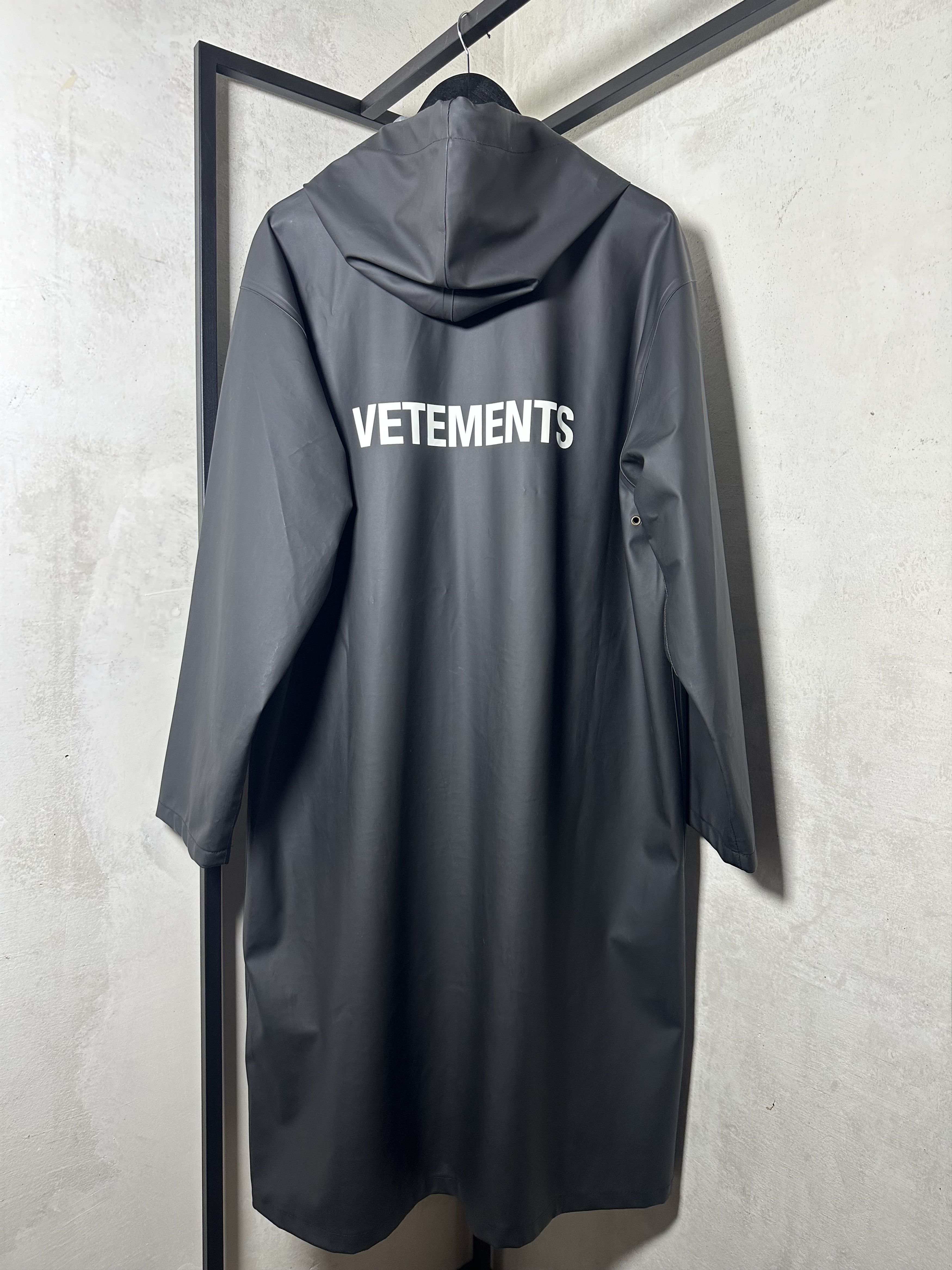 Vetements Vetements - F/W 18 - Oversized Rain Coat Size US L / EU 52-54 / 3 - 15 Thumbnail