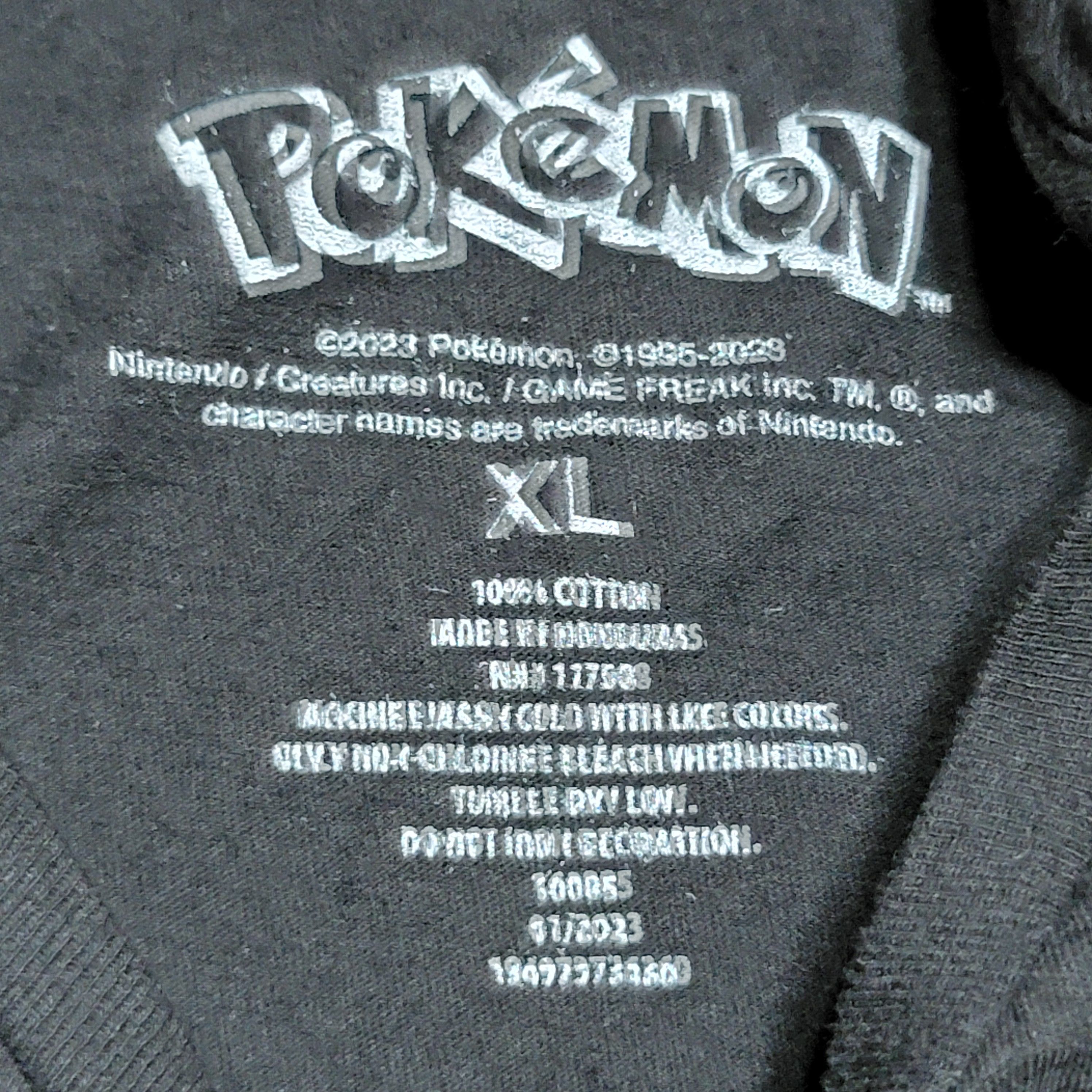 Pokemon Pokemon SS Unisex Tee "Pikachu Gotta Catch 'Em All" - XL* Size US XL / EU 56 / 4 - 4 Thumbnail
