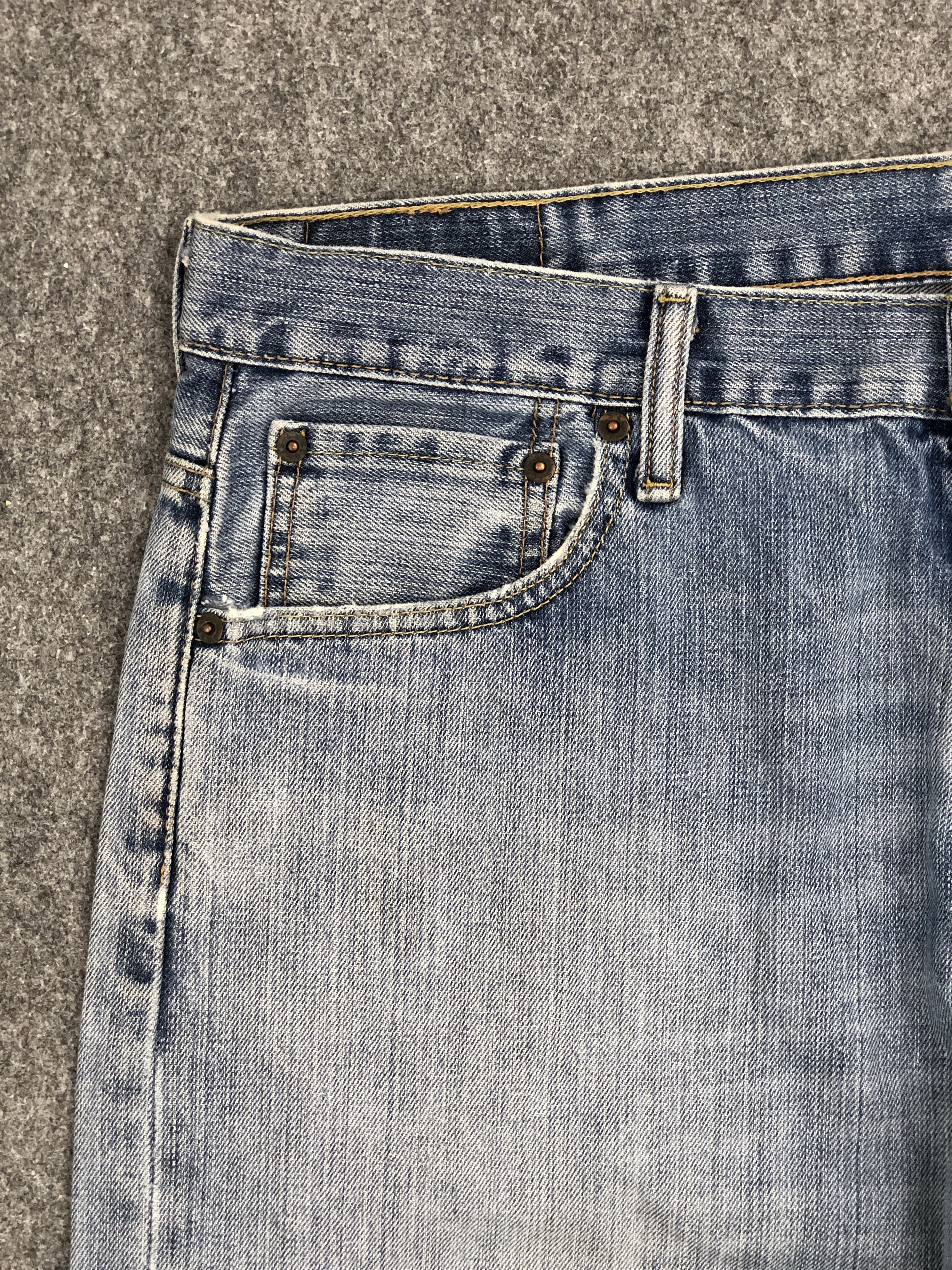 Levi's Vintage Distressed Levis 569 Faded Blue Jeans Size US 37 - 10 Thumbnail