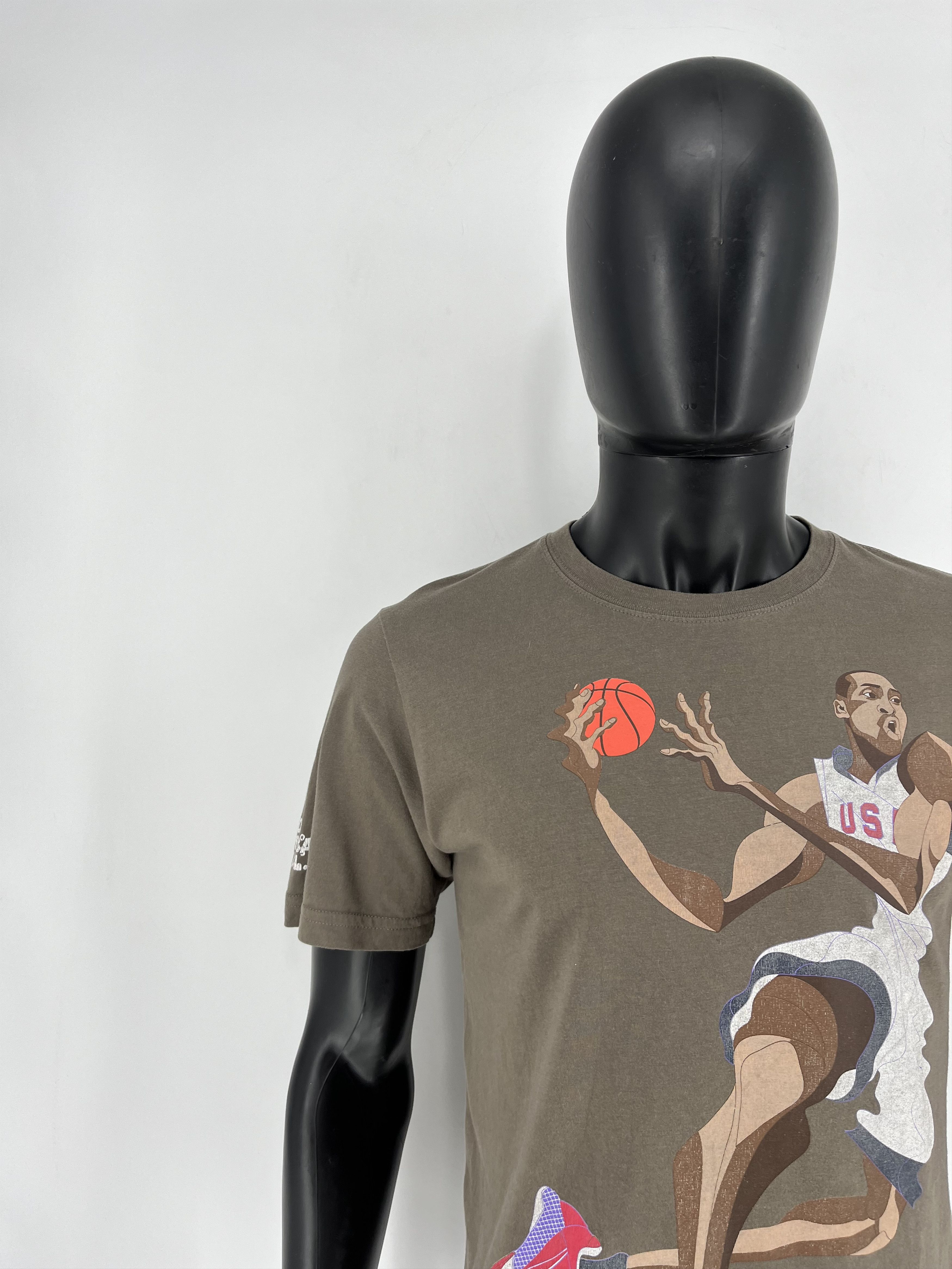 Nike VINATGE NIKE USAB KOBE BRYANT DUNK TEE T-SHIRT Size US S / EU 44-46 / 1 - 6 Thumbnail