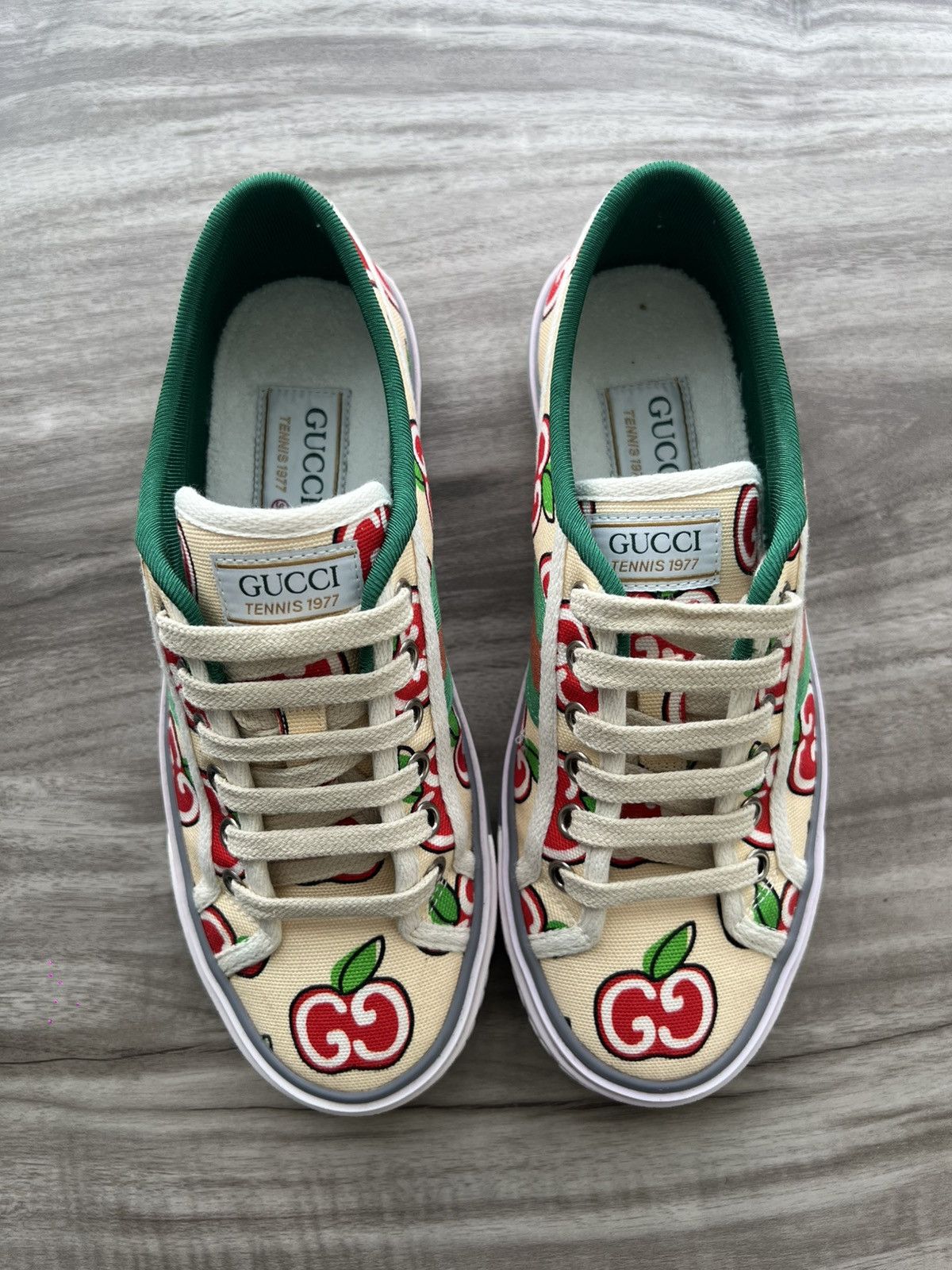 Gucci WORN ONCE Gucci 1977 GG Apple Print Size 5.5 Women’s (EU 36) Size US 5.5 / IT 35.5 - 6 Thumbnail