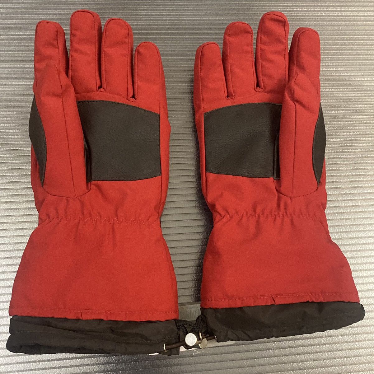 Prada Prada red techno blk deerskin buckled ski gloves 8.5 NWT Size ONE SIZE - 6 Thumbnail