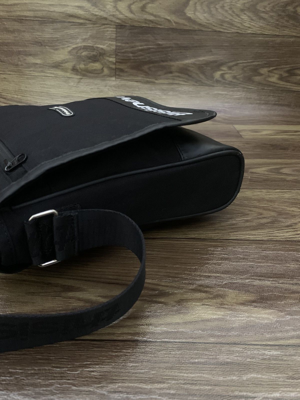 thisisneverthat Japan Vintage Sling Bag THISISNEVERTHAT Size ONE SIZE - 4 Thumbnail