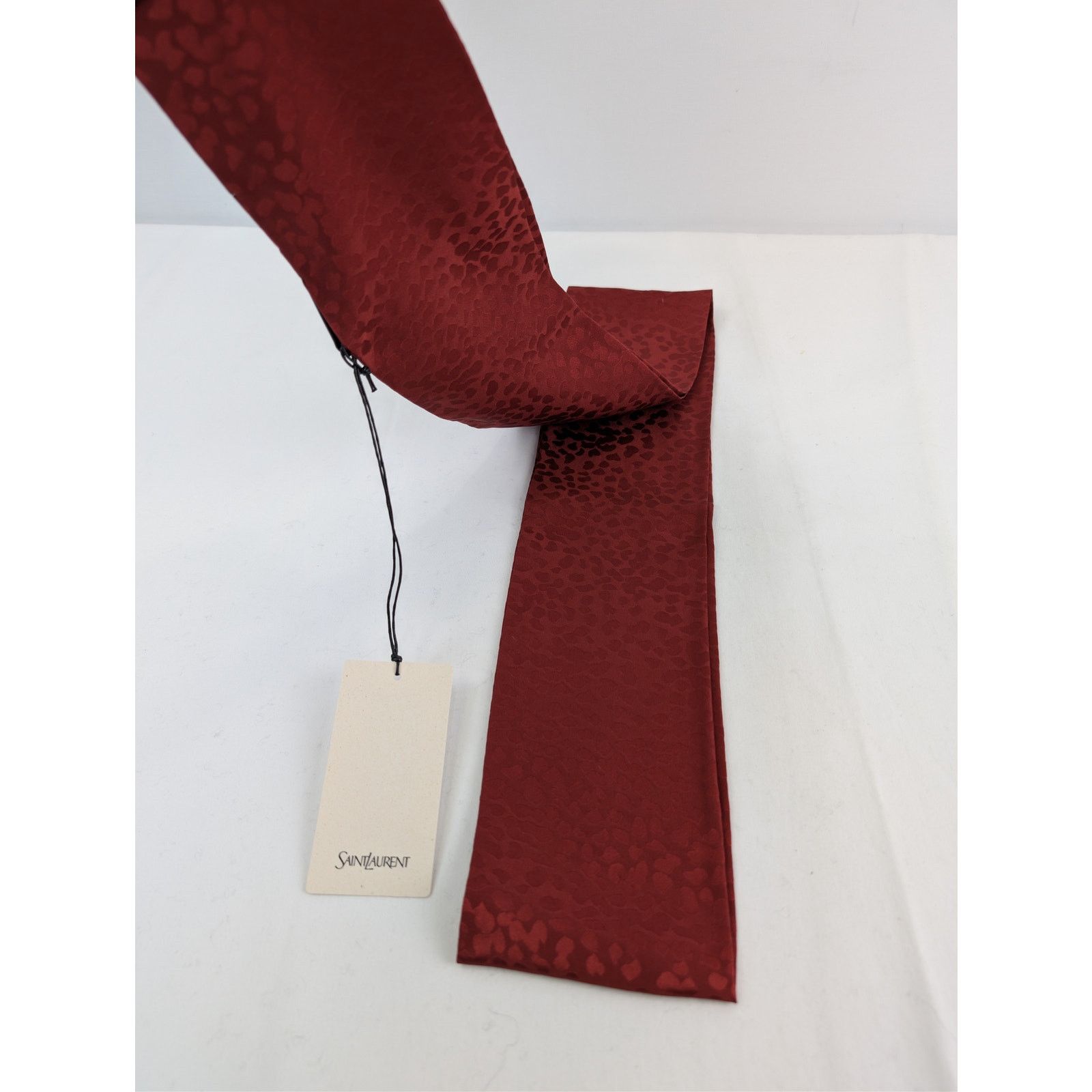 Saint Laurent Paris o1rshd1 Size: OS / Lavalliere Leopard Satin Scarf in Red Size ONE SIZE - 5 Thumbnail