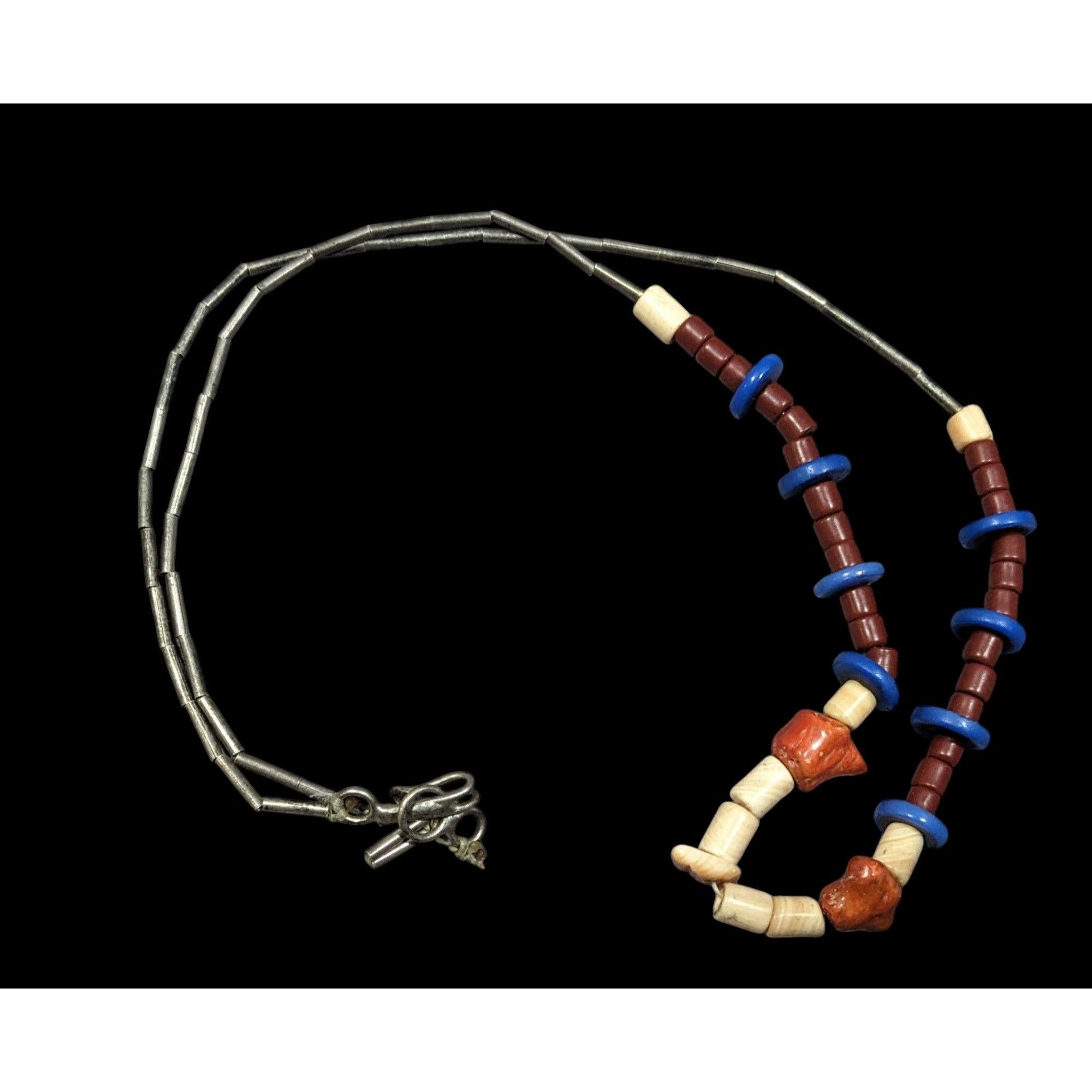 Other Vintage Stone And Coral Beaded Necklace With Liquid Silver A Size ONE SIZE - 1 Thumbnail