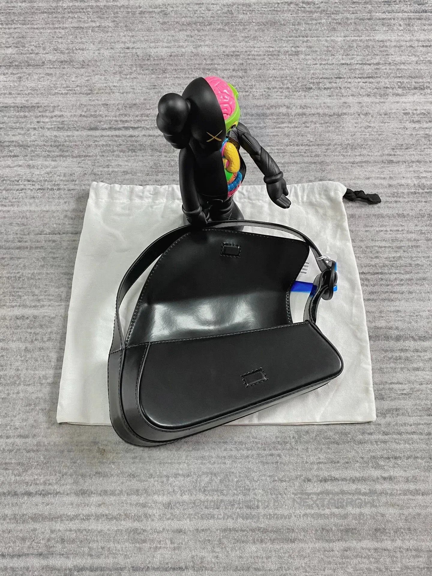 Kiko Kostadinov Kiko Kostadinov Trivia Bag in Black. Size ONE SIZE - 5 Thumbnail
