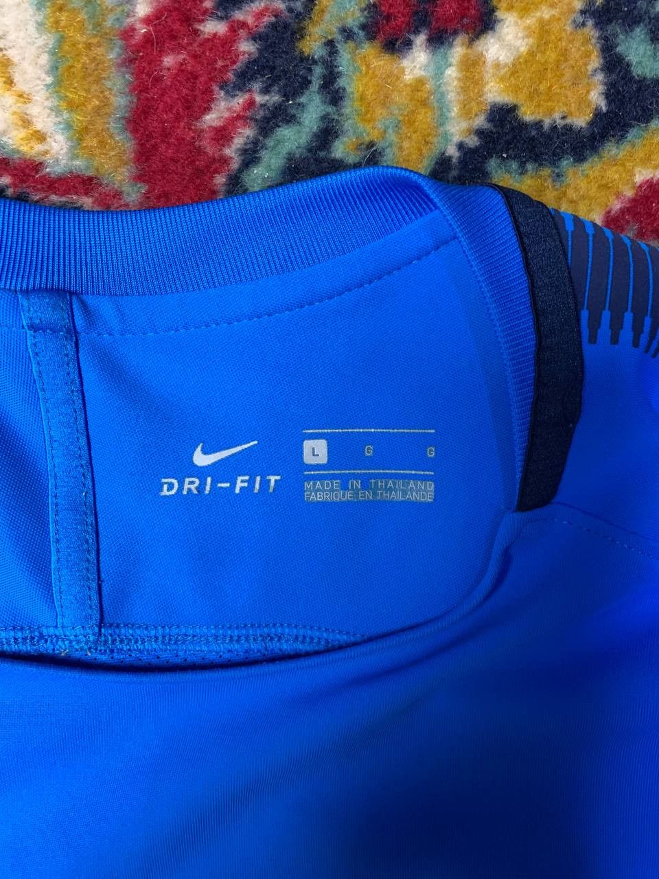 Nike TOTTENHAM HOTSPUR NIKE 2017/2018 FOOTBALL TRAINING JERSEY Size US L / EU 52-54 / 3 - 3 Thumbnail