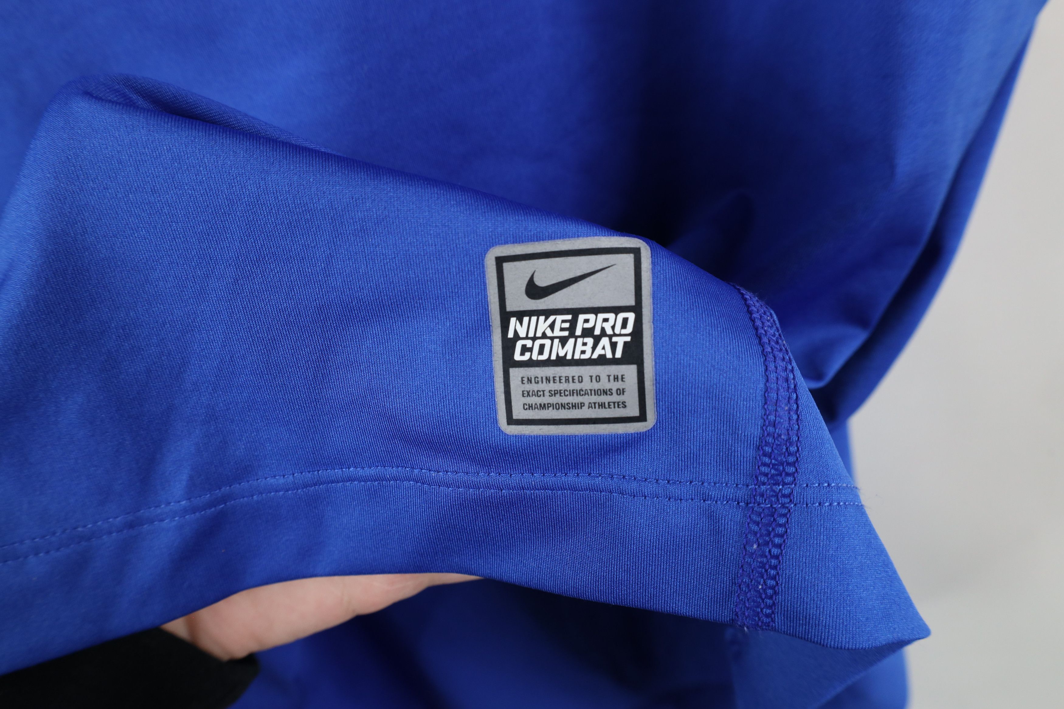 Nike × Vintage Nike Pro Combat Compression Gym Training T-Shirt Royal Blue Size US L / EU 52-54 / 3 - 10 Thumbnail