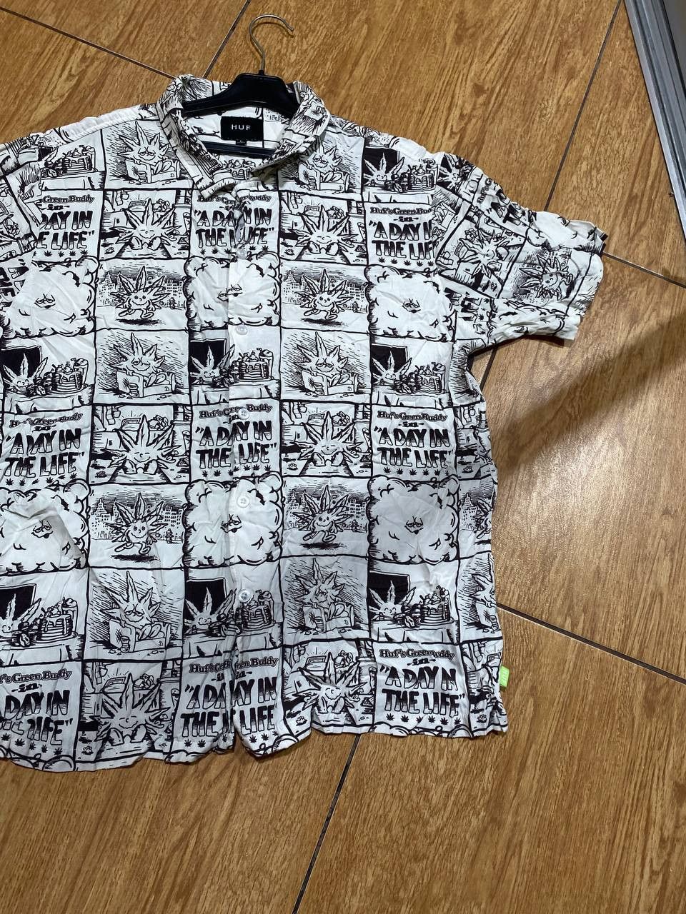 Huf Modern HUF Short Sleeve Button Up Shirt Size US L / EU 52-54 / 3 - 6 Thumbnail