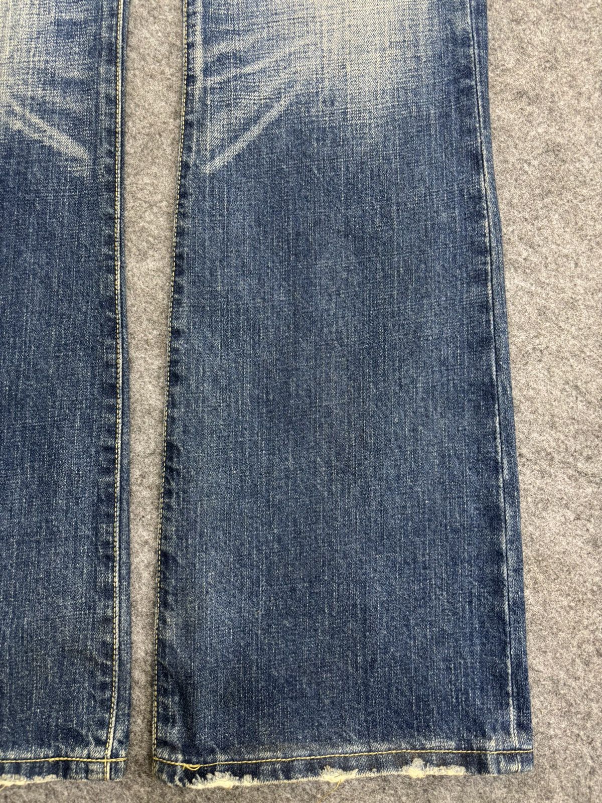 Levi's 💥Archival Flare💥Levis 517 Embroidery Denim F597 Size US 31 - 8 Thumbnail