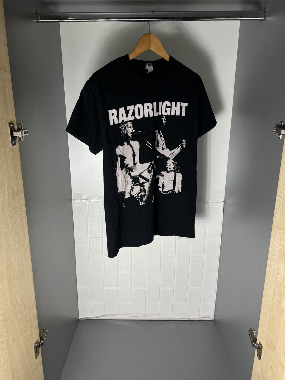 Band Tees VINTAGE RAZORLIGHT WORLD TOUR ROCK T-SHIRT METAL PUNK Y2K Size US M / EU 48-50 / 2 - 6 Thumbnail