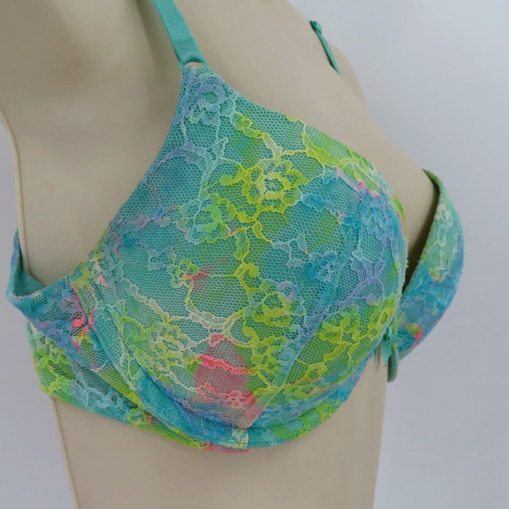 Victoria's Secret V IC TORIA'S SECRET Push Up Bra 34C Multicolor Floral Underwire Padded Lace Women Bra Size ONE SIZE - 2 Thumbnail
