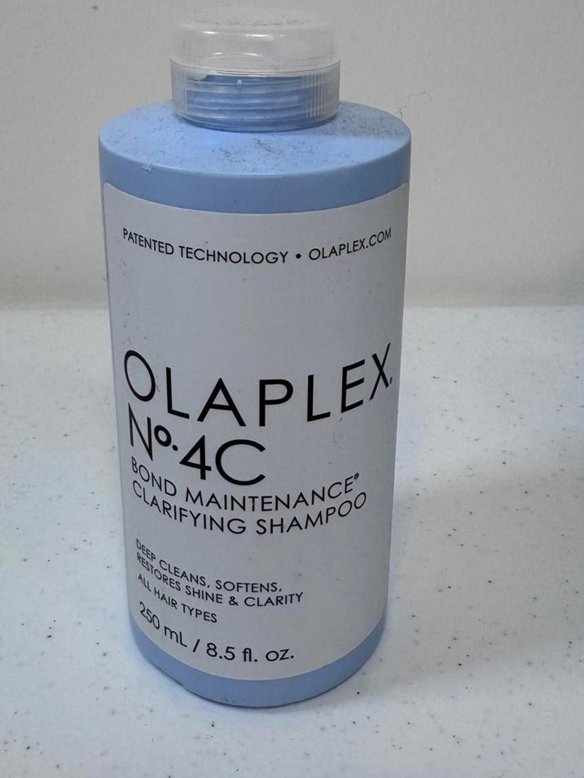 Designer Olaplex No. 4C Bond Maintenance Clarifying Shampoo Size ONE SIZE - 1 Thumbnail