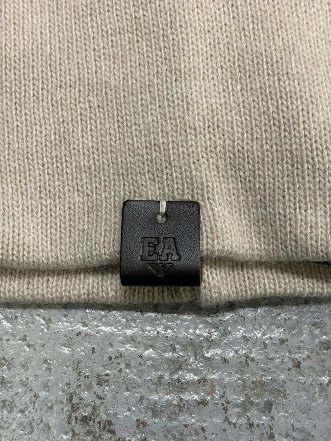 Emporio Armani AW2019 Emporio Armani Beige Zipped Hood Scarf Size ONE SIZE - 6 Thumbnail
