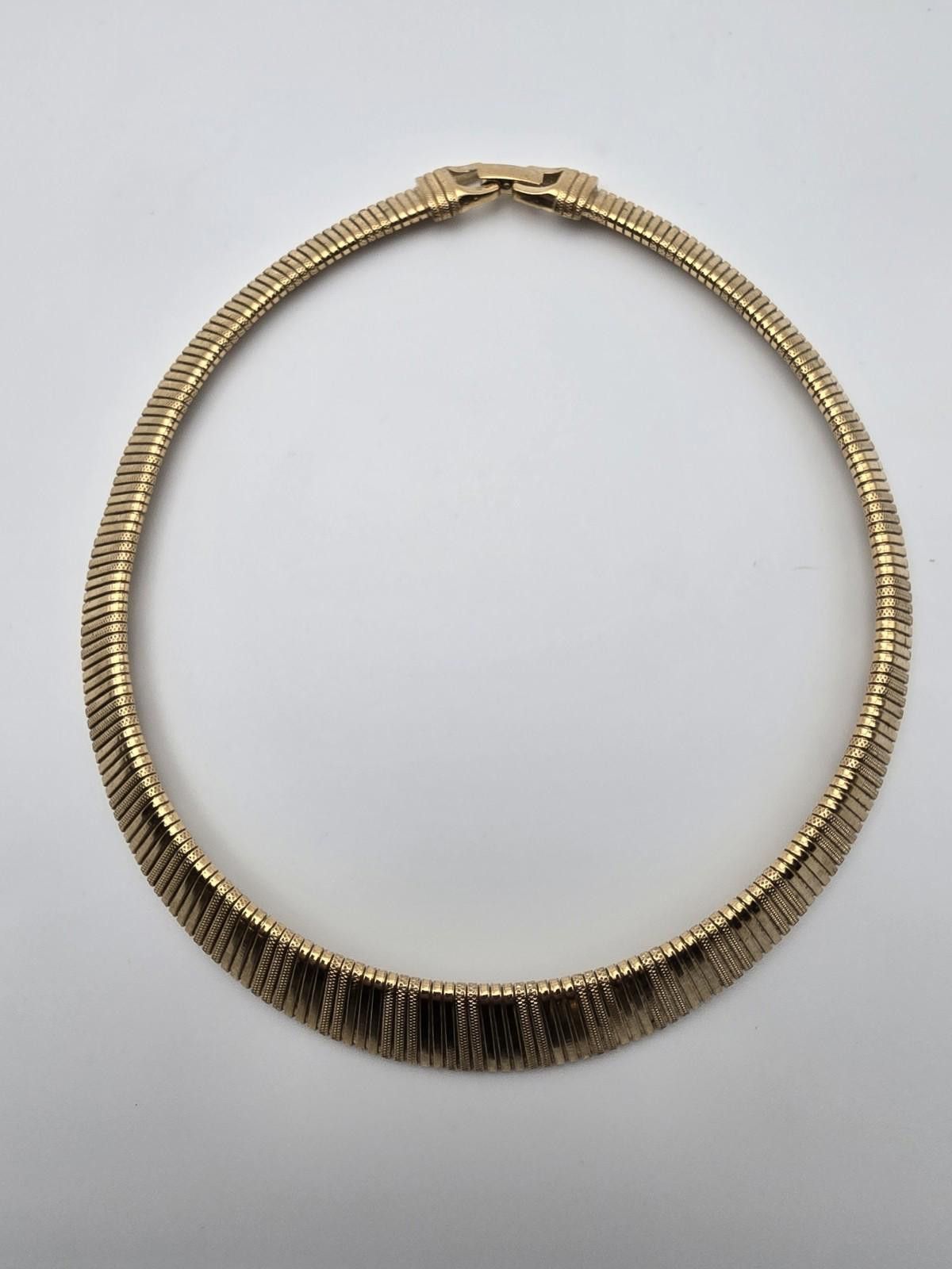 Other Vintage Signed Trifari Gold Tone Reversible Omega Necklace Size ONE SIZE - 1 Thumbnail