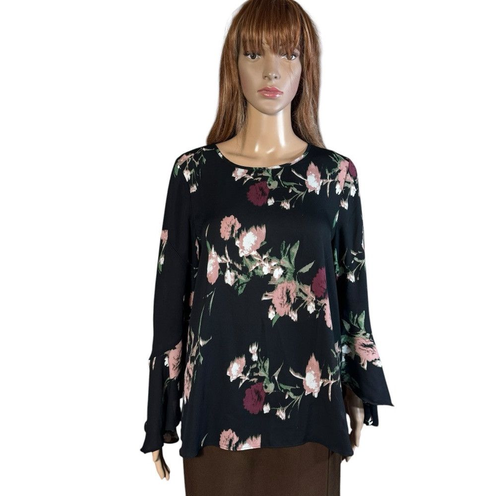 Vince Camuto NWT New $89 Vince Camuto Black Floral Windswept Bell Sleeve Size M / US 6-8 / IT 42-44 - 3 Thumbnail