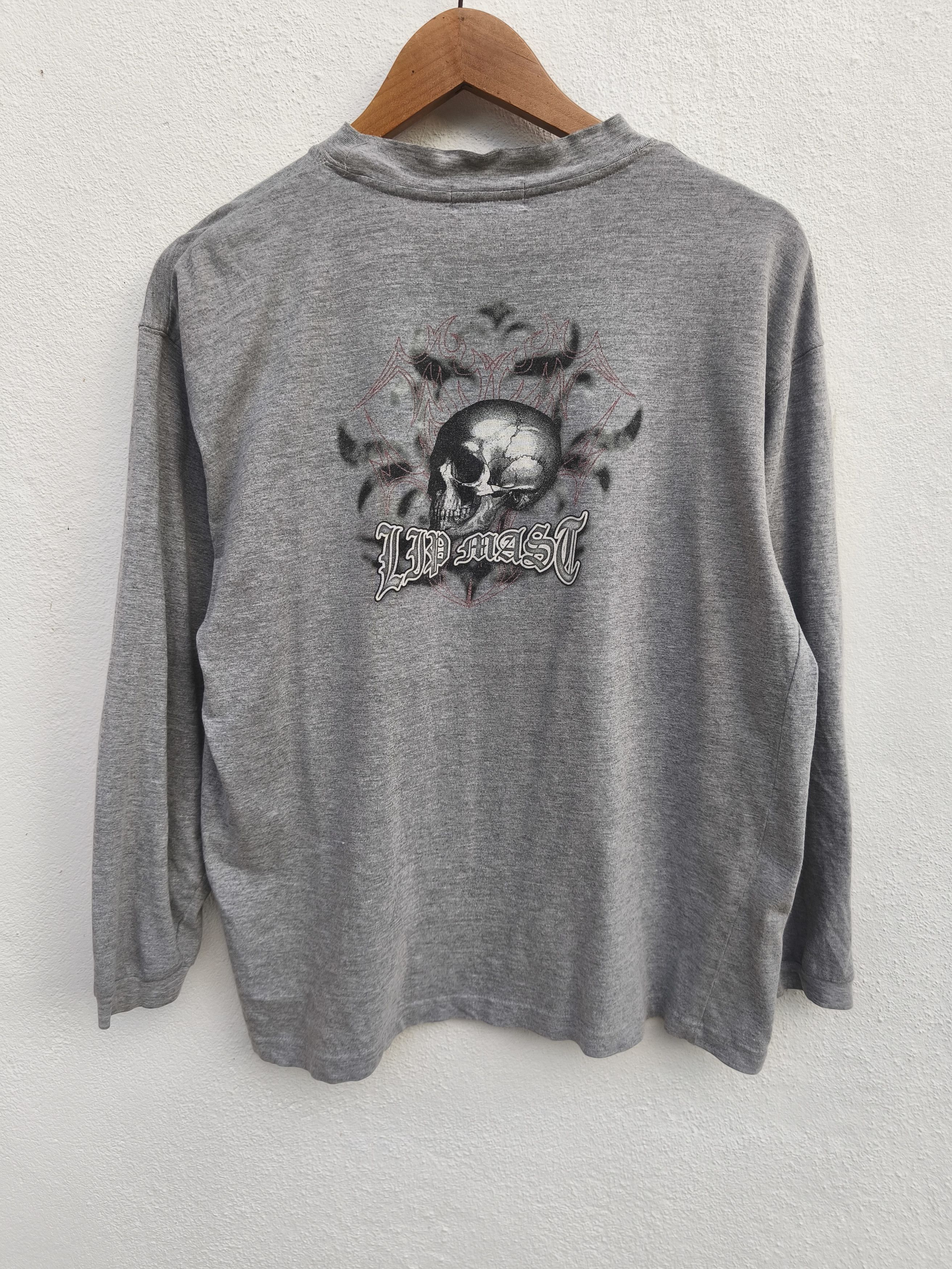 Vintage 🔥 Vintage y2k Trashed Vintage Lip Mast t shirt long sleeve Size US M / EU 48-50 / 2 - 1 Thumbnail