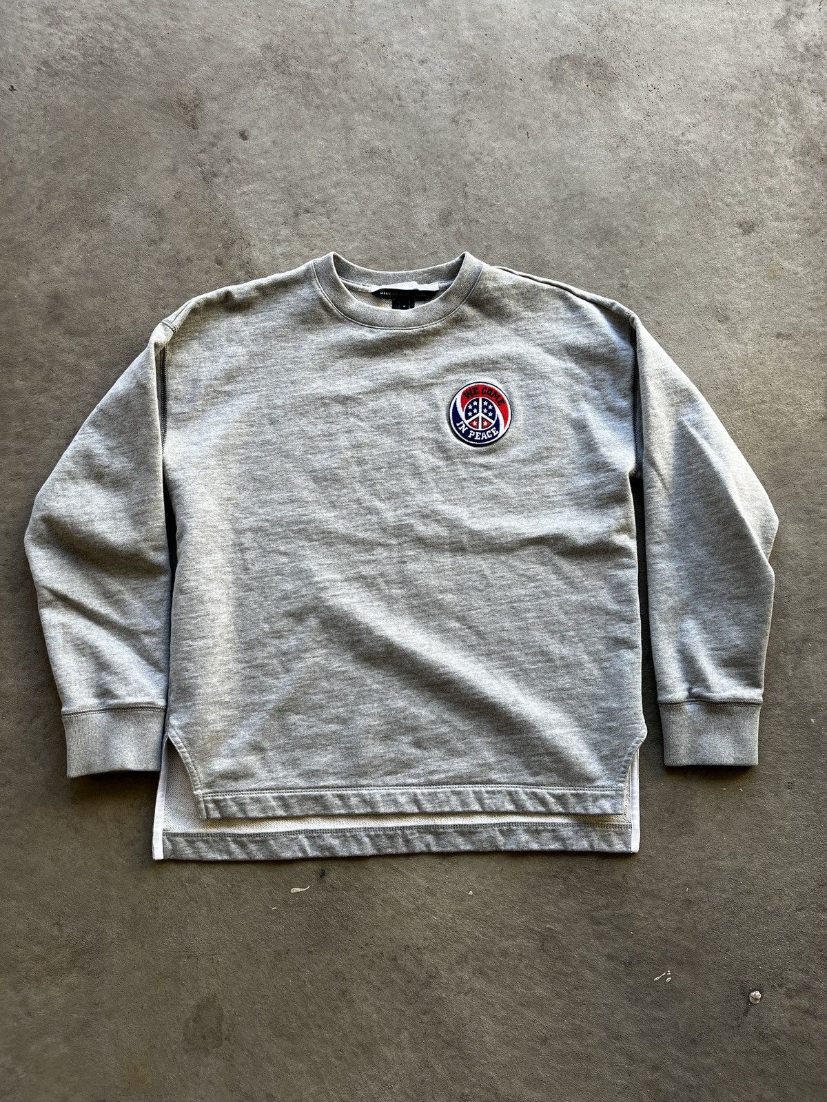 Marc by Marc Jacobs Marc Jacobs “We Come in Peace” Crewneck Size US S / EU 44-46 / 1 - 1 Thumbnail