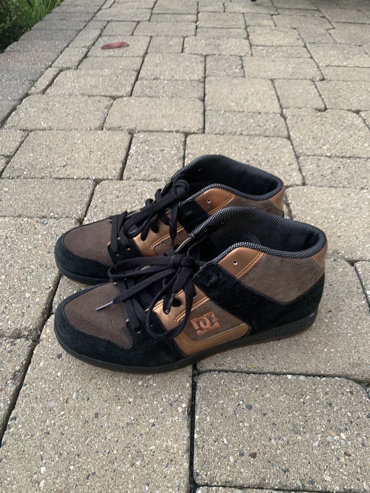 DC 2000’s DC Skateboarding Bronze Manteca 2 Women’s Shoes Size US 11 / IT 41 - 2 Thumbnail