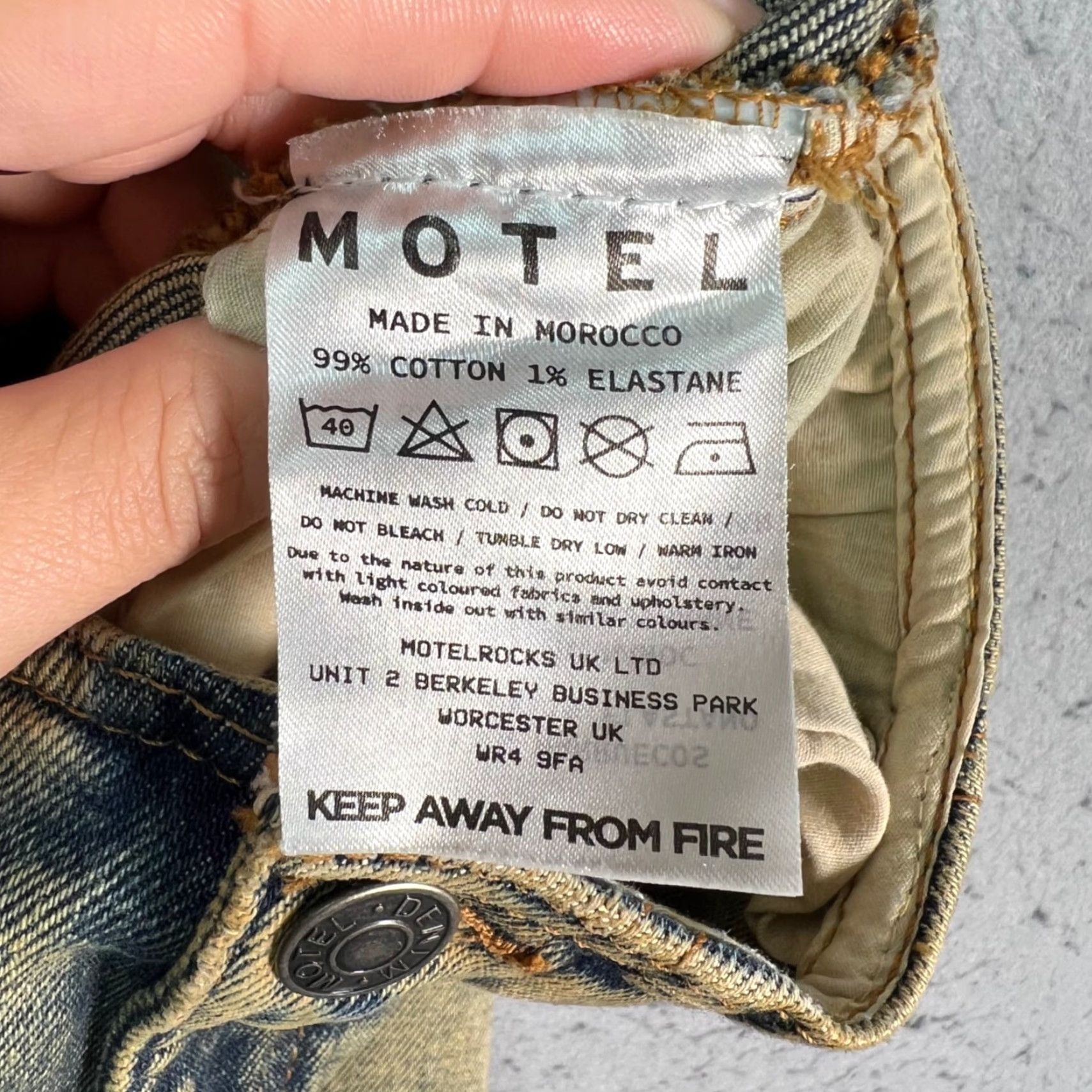 Vintage Motel Jeans Flared Denim Mid-Wash Stretch 30 x 32 Women Adult Regular 5-Pocket Blue Vintage No Size 30" / US 8 / IT 44 - 4 Thumbnail