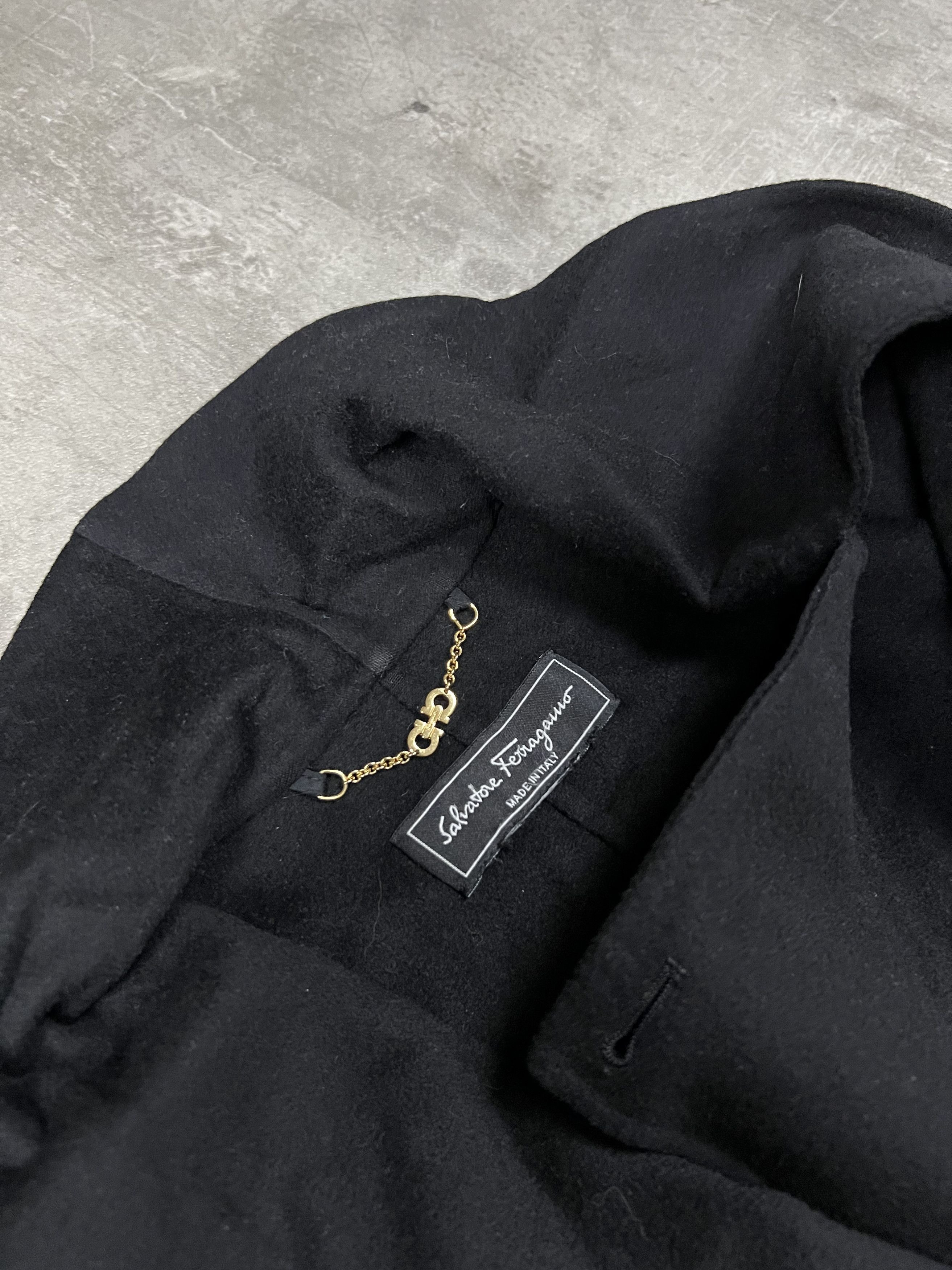 Salvatore Ferragamo salvatore ferragamo coat size M wool legit Size M / US 6-8 / IT 42-44 - 5 Thumbnail
