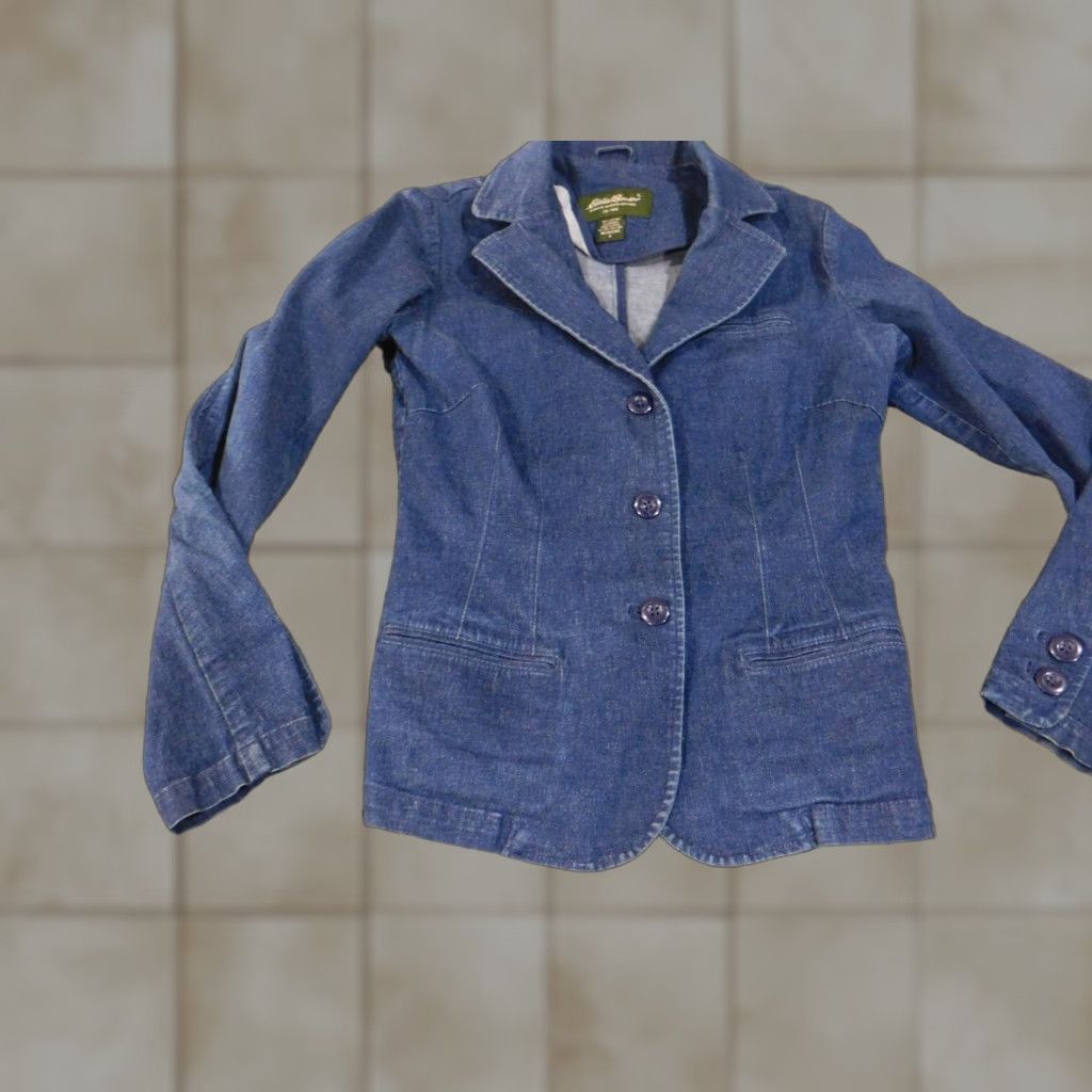 Eddie Bauer VINTAGE Eddie Bauer Jacket Women Denim Blue Retro Outdoors Classic Button Jacket Coat Casual Winter Lined Logo Blue Size S Womens Blue Denim Jacket Size S / US 4 / IT 40 - 1 Thumbnail