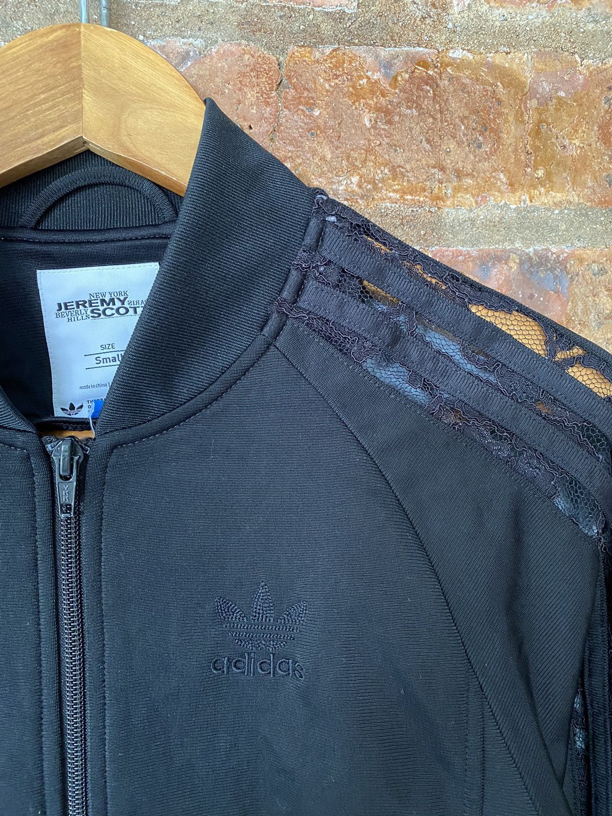 Adidas × Jeremy Scott AW09 Mesh big logo Size M / US 6-8 / IT 42-44 - 9 Thumbnail