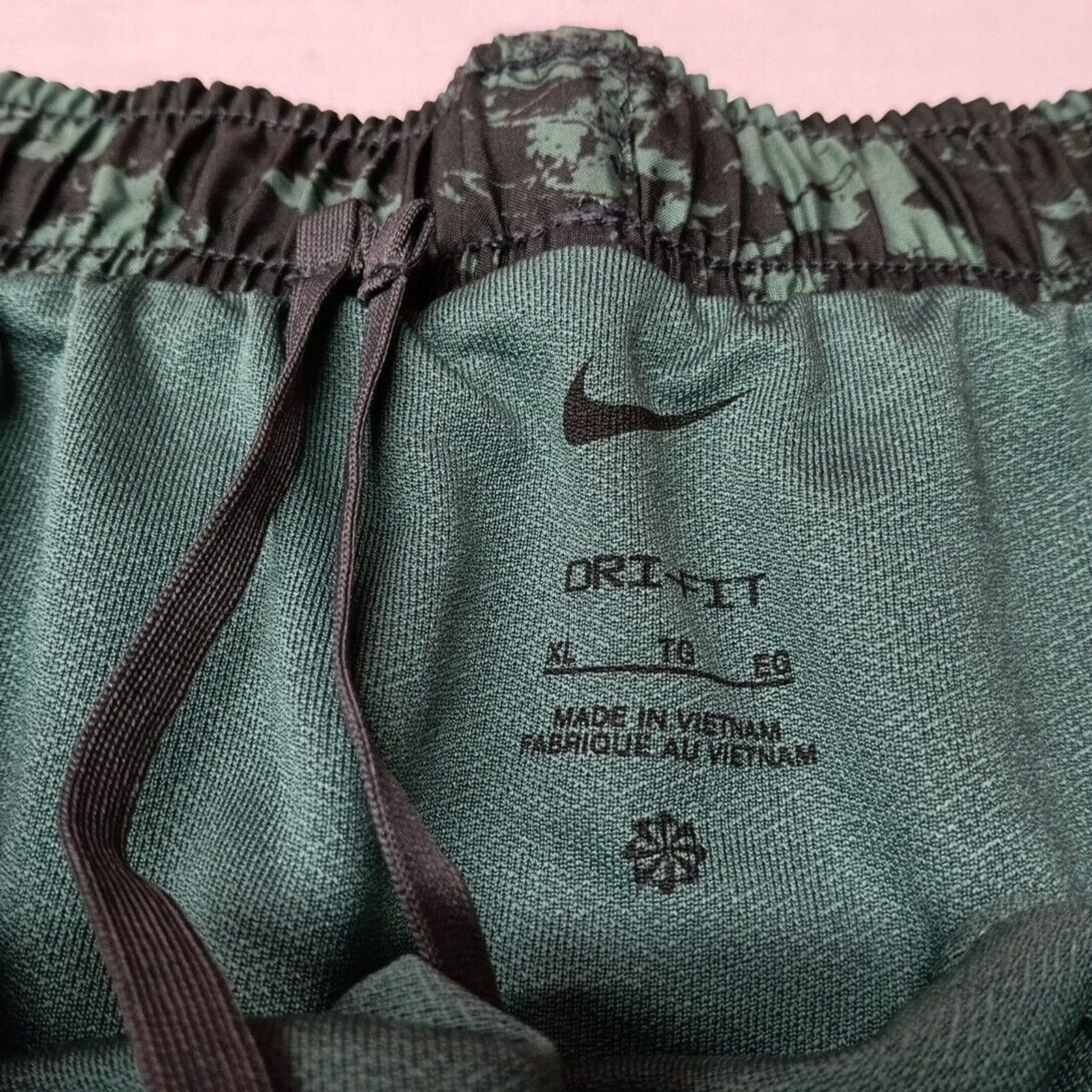 Nike Nike One Tempo Running Shorts Women XL Green Printed Dri-FIT Size 35" - 3 Thumbnail
