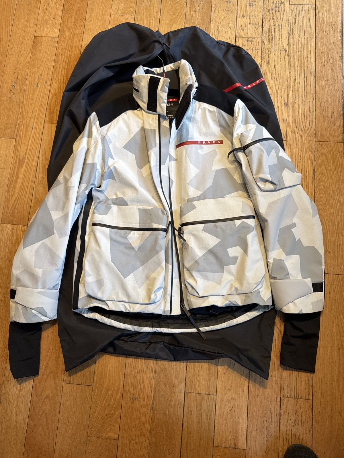 Prada Printed technical fabric ski windbreaker Size US L / EU 52-54 / 3 - 7 Thumbnail