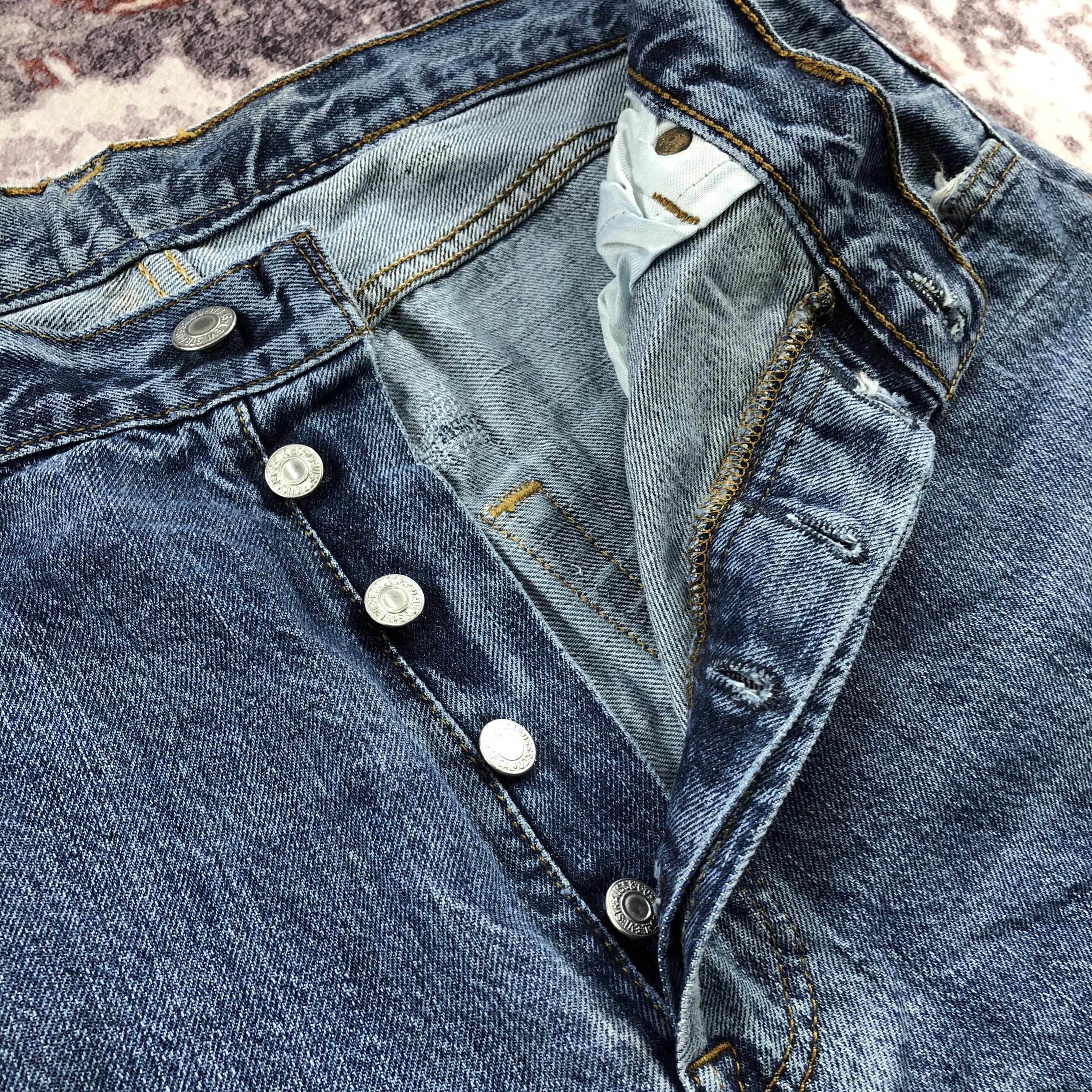Levi's × Vintage 90s Vintage Blue Wash Levis 501 Jeans-JM2219 Size US 37 - 12 Thumbnail