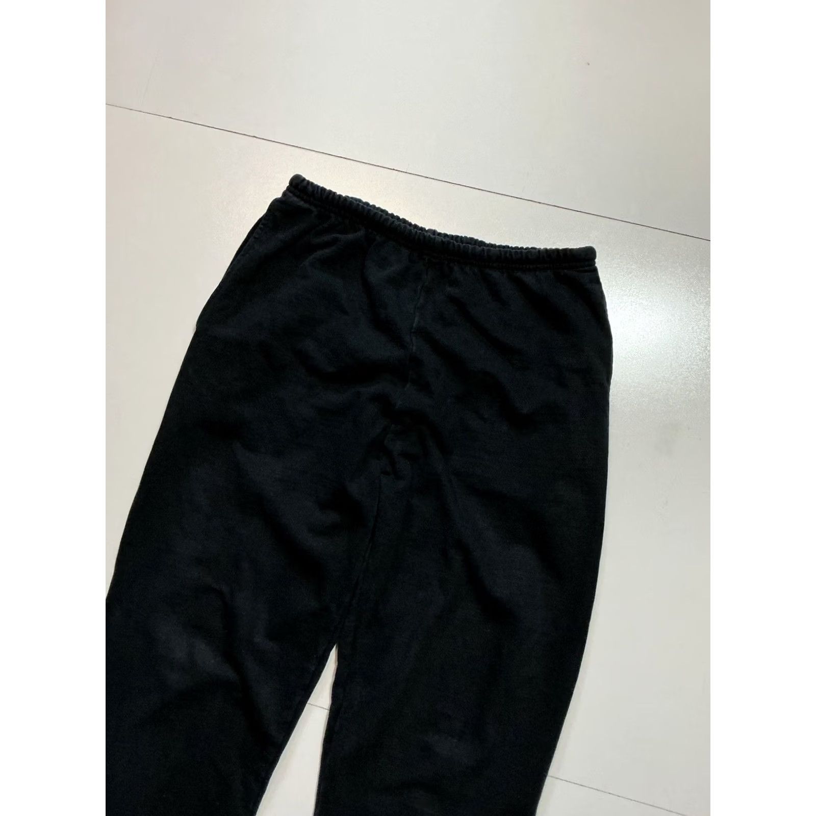 Vintage VINTAGE Everybody .World Sweatpants Shirt or Pants? 100% Recycled Cotton Black Fleece Drawstring Small Mens Size US 29 - 5 Thumbnail