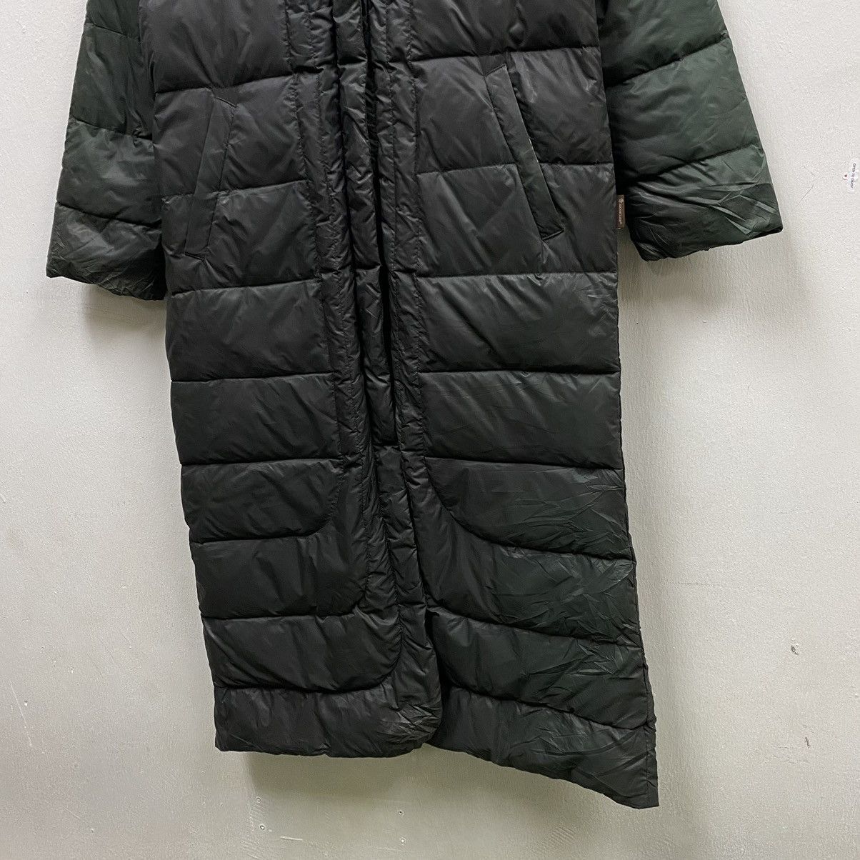 Moncler Moncler vintage black faded long jacket down puffer coat Size US S / EU 44-46 / 1 - 6 Thumbnail