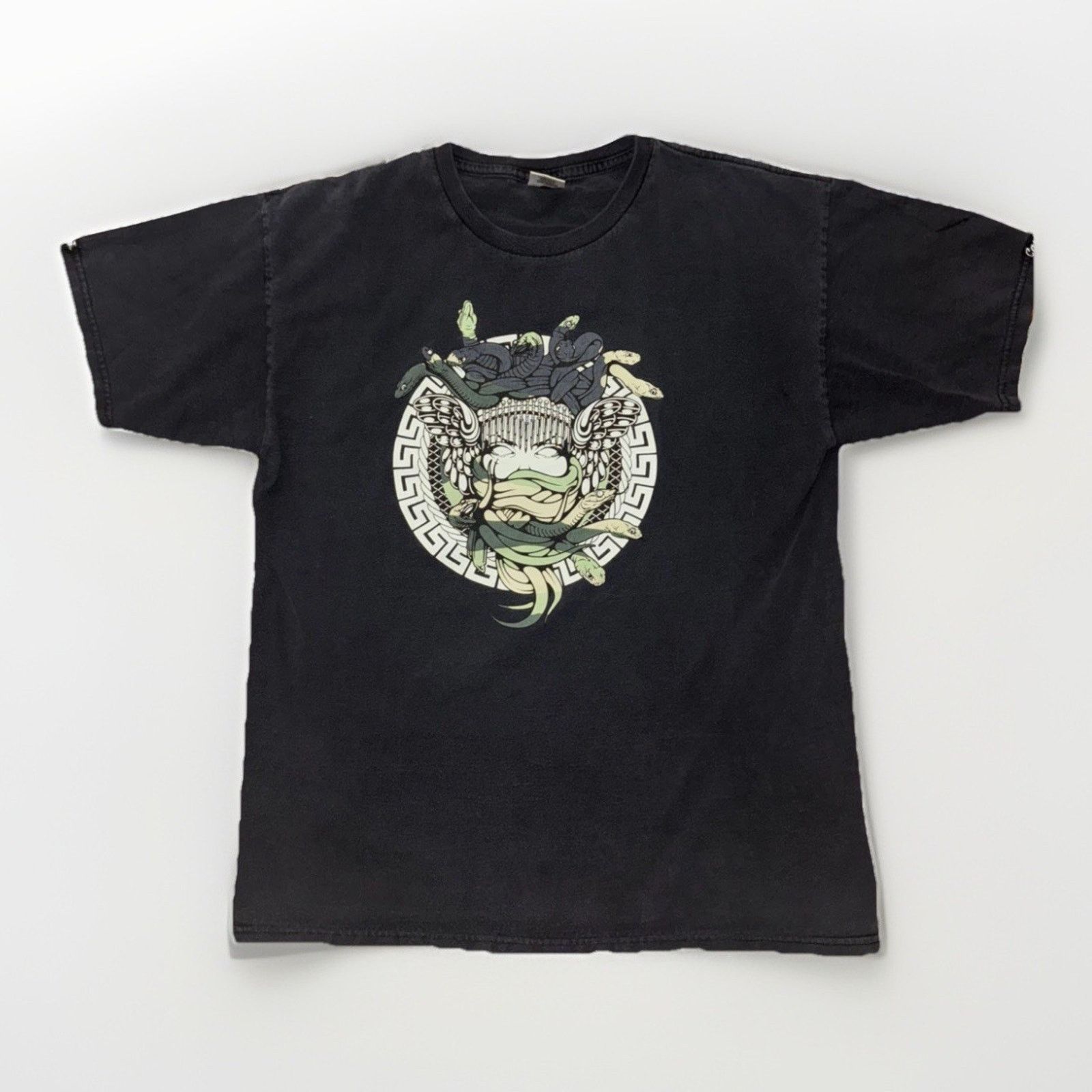 Band Tees × Crooks & Castles × Vintage Crooks & Castles Medusa Head Graphic T-Shirt Black L 19x26 Size US L / EU 52-54 / 3 - 1 Thumbnail