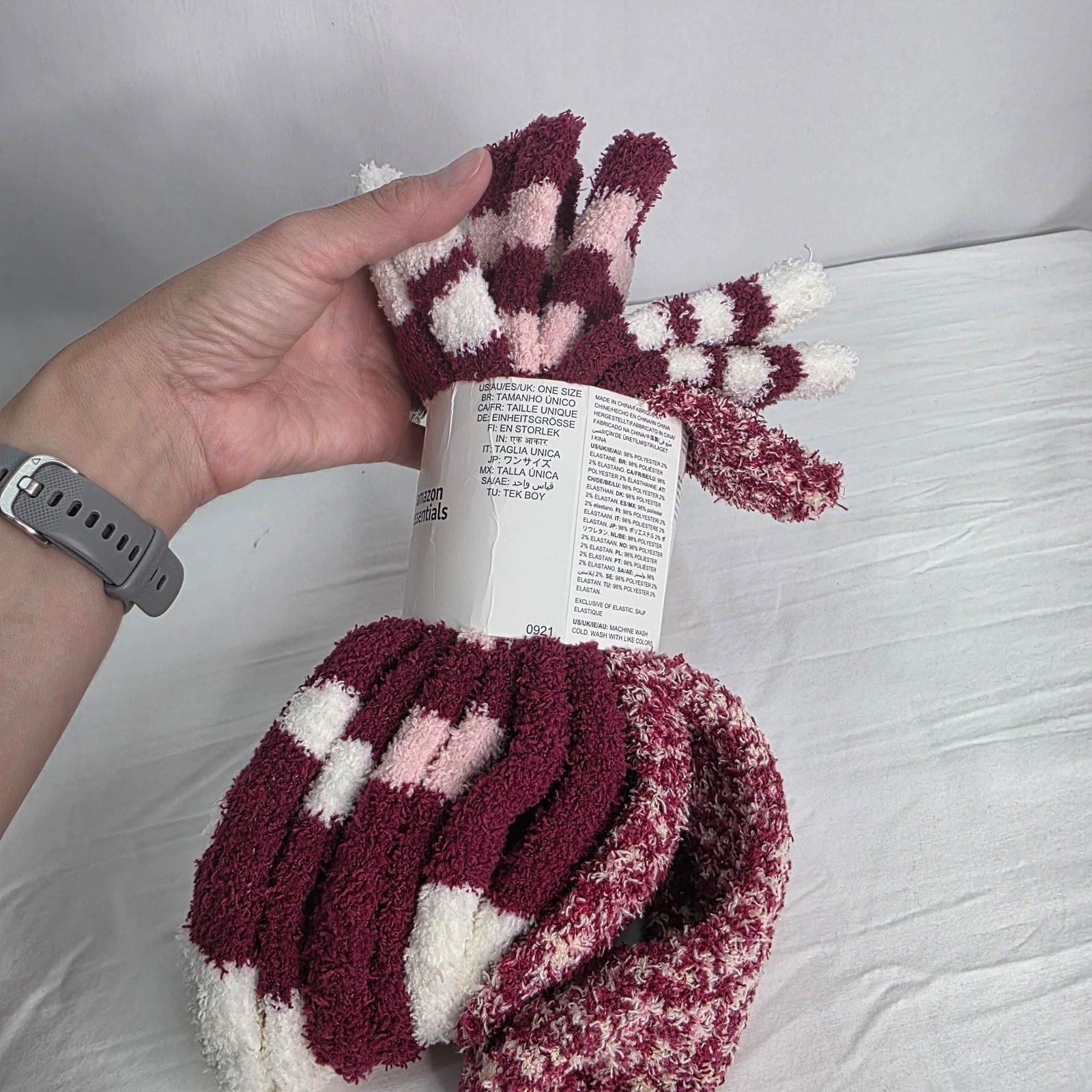 Other Fuzzy Women's Warm Socks 4 Pairs Non Skid Bottom One Size Size ONE SIZE - 7 Thumbnail