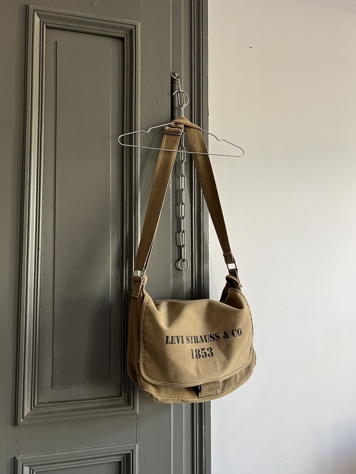 Levi's Vintage Military Style Levi’s Cotton Canvas Shoulder Bag Size ONE SIZE - 3 Thumbnail