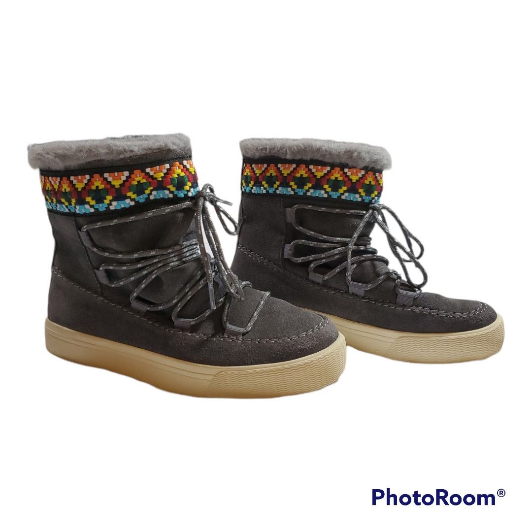 Toms TOMS | Alpine Lace Up Faux Fur Ankle Sneaker Boots | Size 6 Size US 6 / IT 36 - 1 Thumbnail