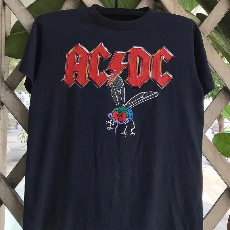Vintage Classic Rock Band T-Shirt Size US XL / EU 56 / 4 - 1 Thumbnail